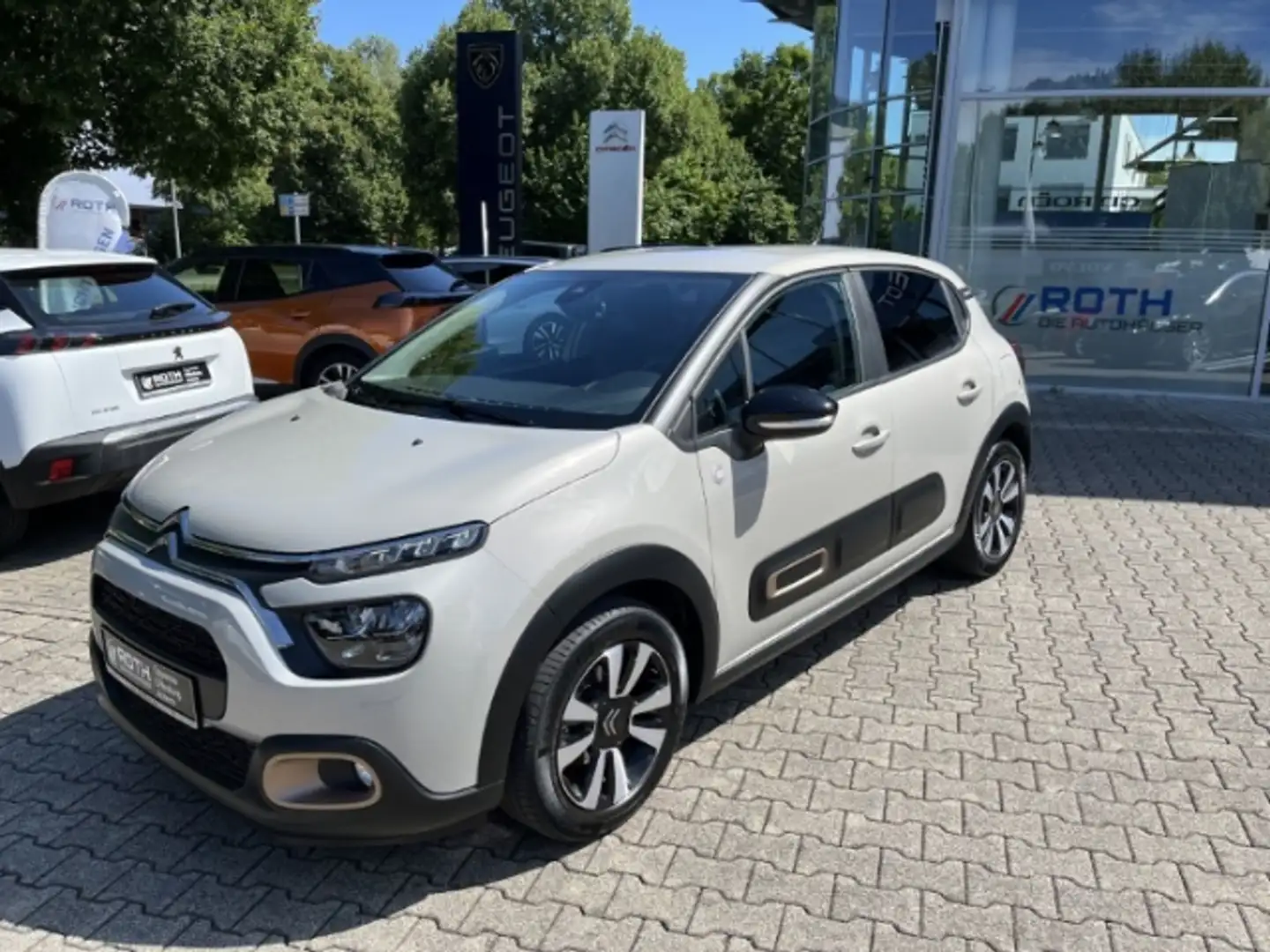 Citroen C3 1.2 PureTech 82 C-SERIES LED Klimaautom DAB Spurha Beige - 1