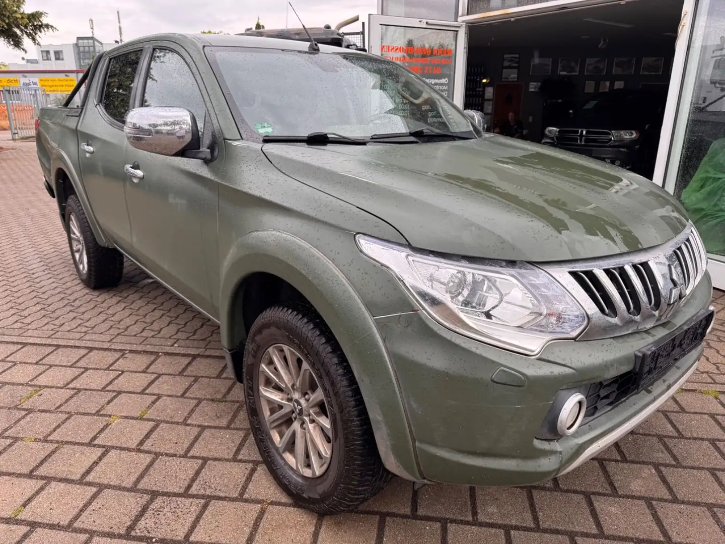 Mitsubishi L200 Top Doppelkabine 4WD , Seilwinde Groen - 2