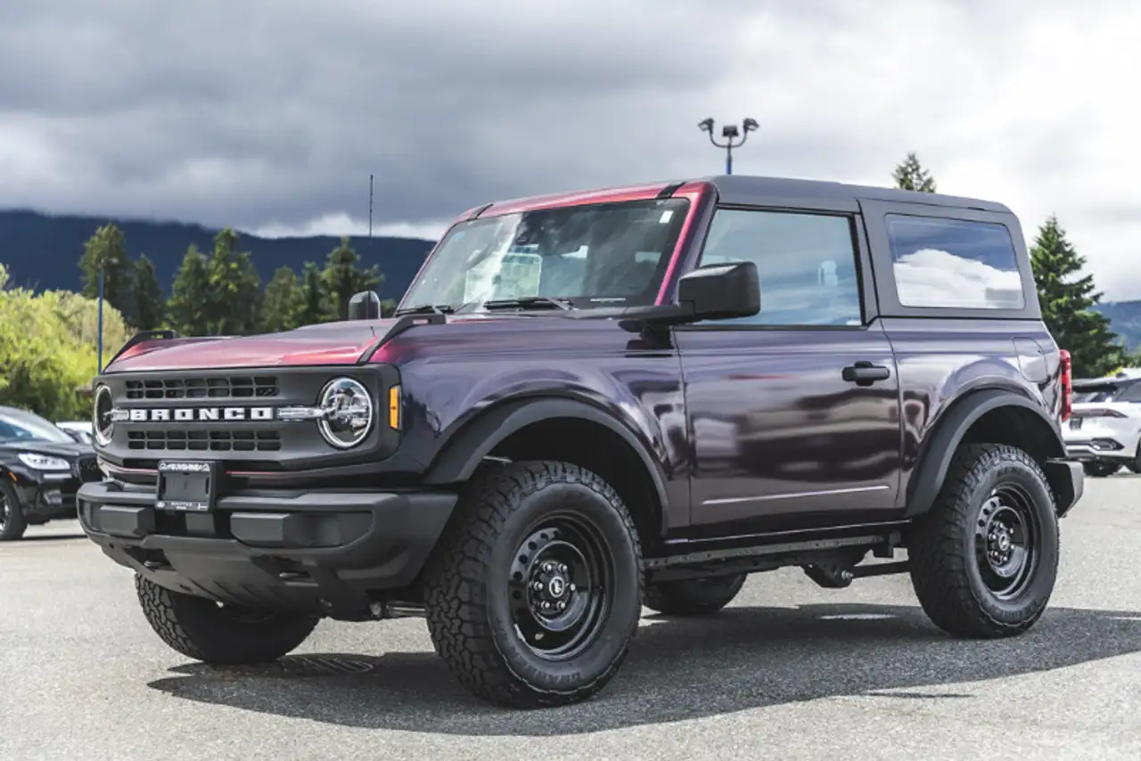 Ford Bronco снимка Ford Bronco