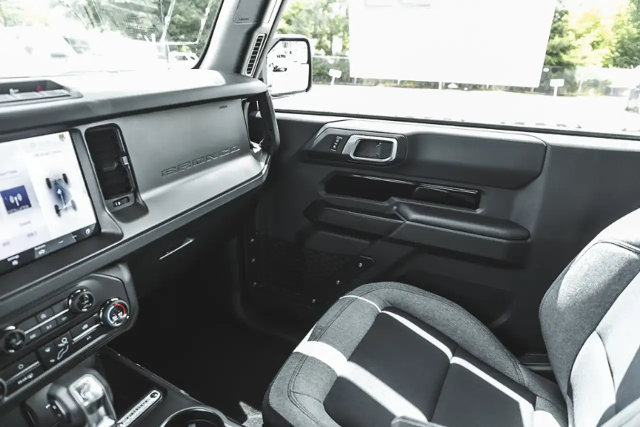 Ford Bronco снимка Ford Bronco