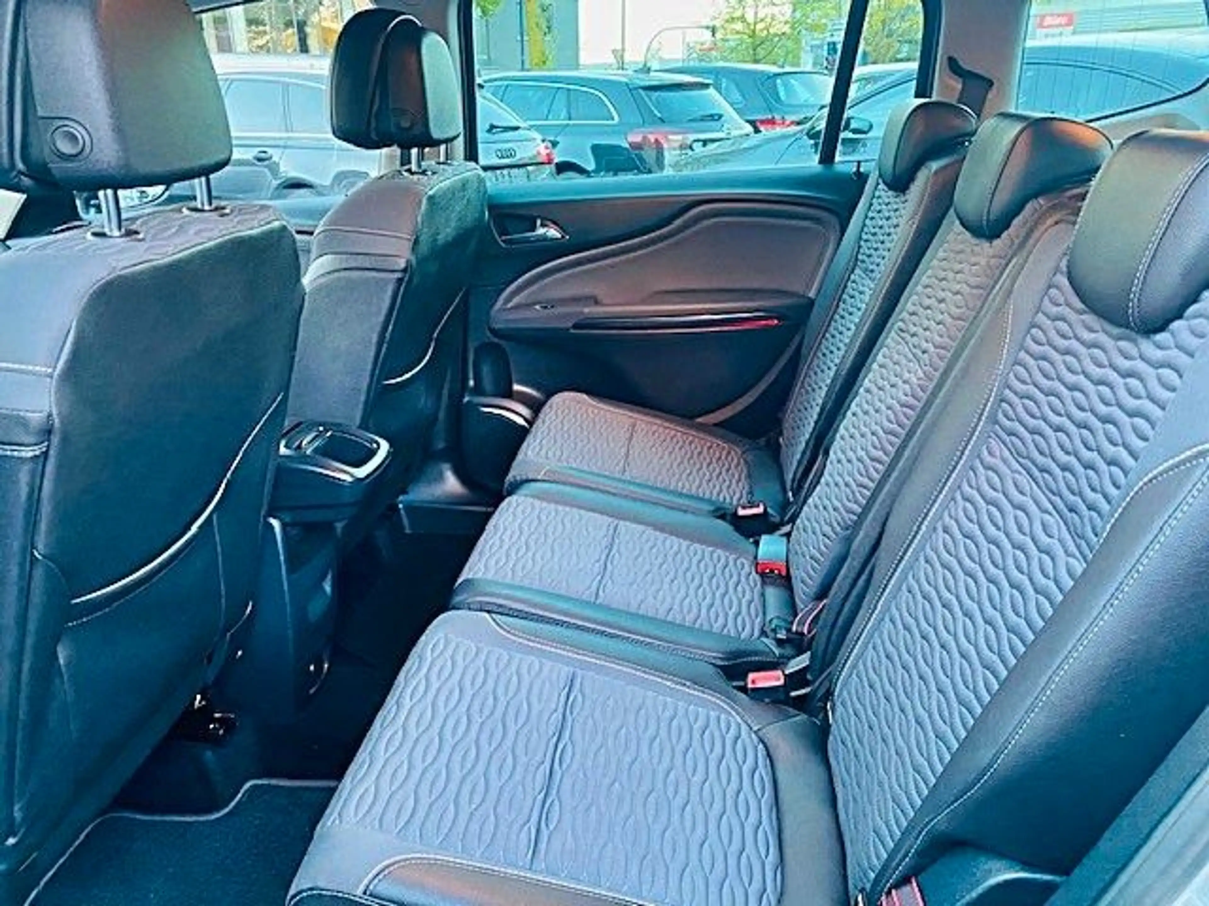 Opel Zafira Tourer 1.4 Turbo ecoFLEX INNOVATION S/S — photo 15