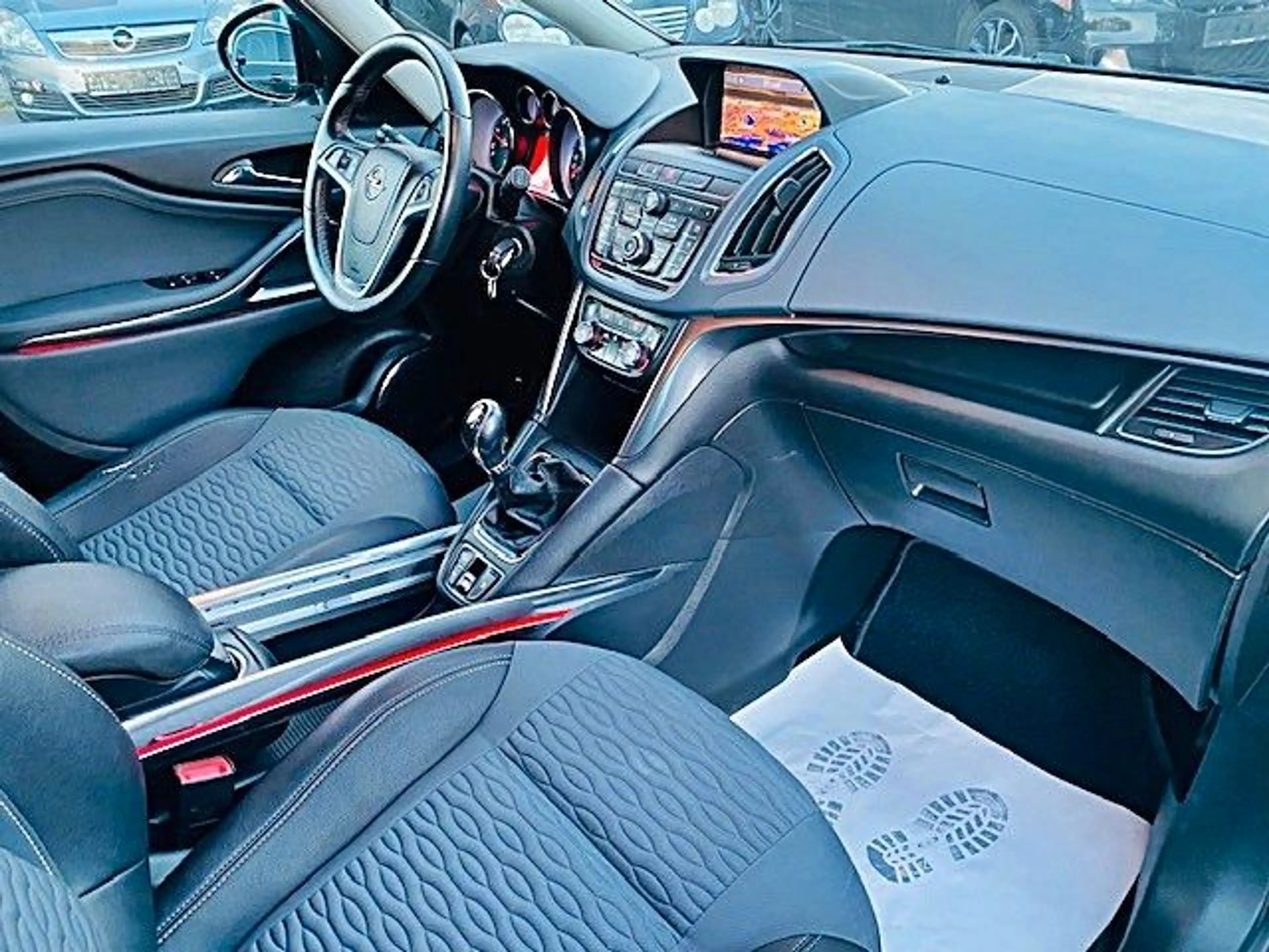Opel Zafira Tourer 1.4 Turbo ecoFLEX INNOVATION S/S — photo 14