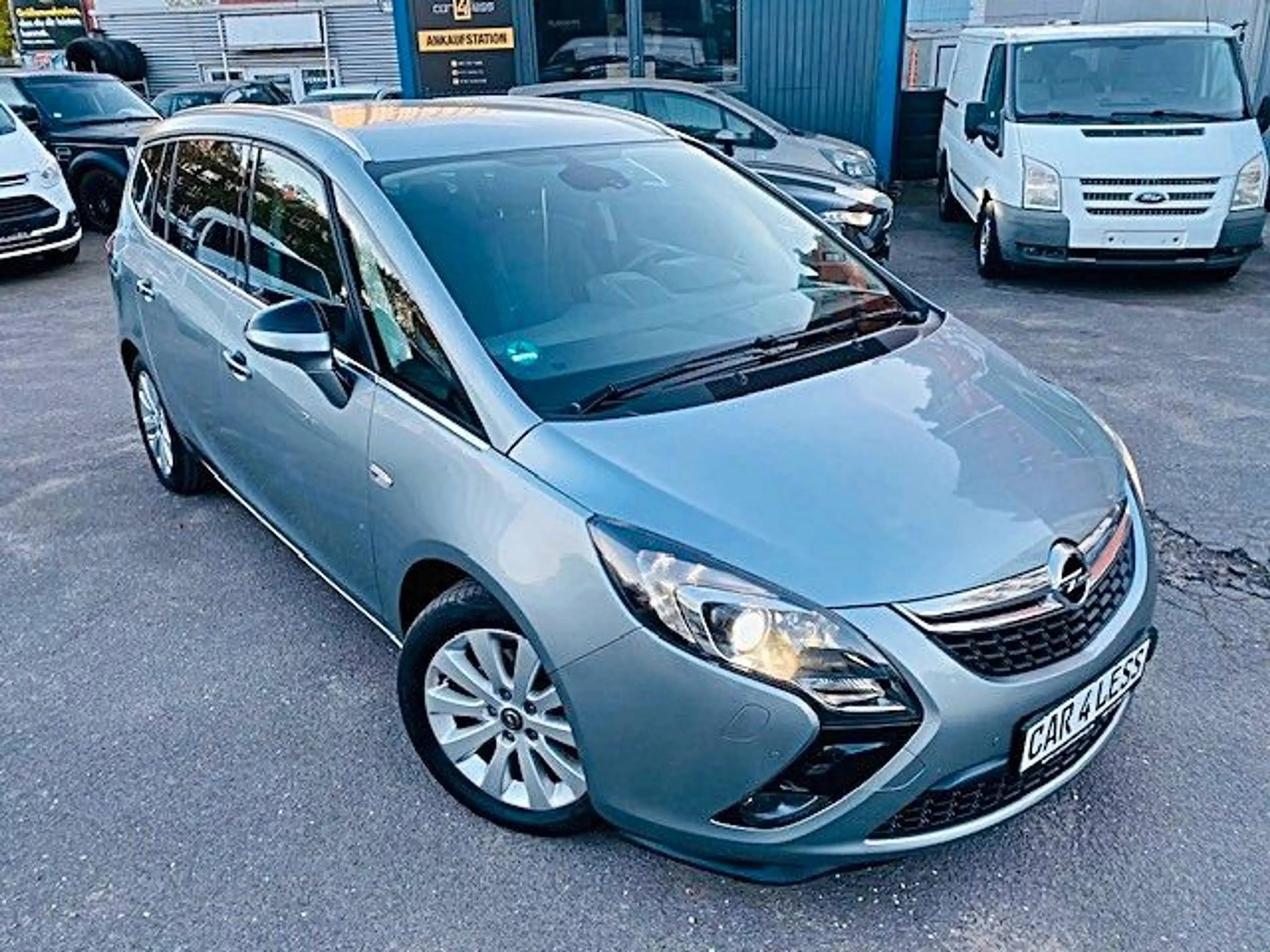 Opel Zafira Tourer 1.4 Turbo ecoFLEX INNOVATION S/S — photo 26