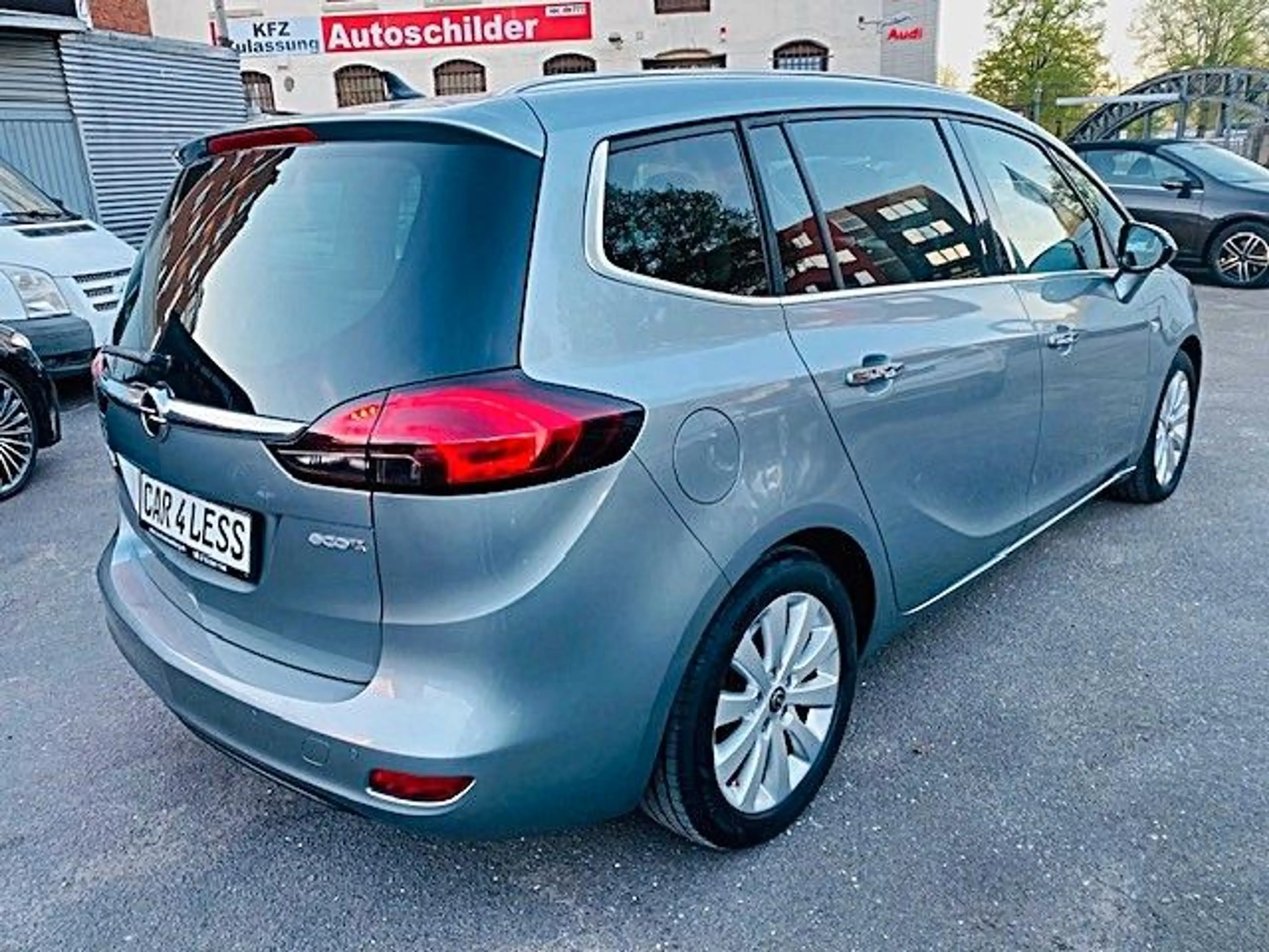 Opel Zafira Tourer 1.4 Turbo ecoFLEX INNOVATION S/S — photo 3