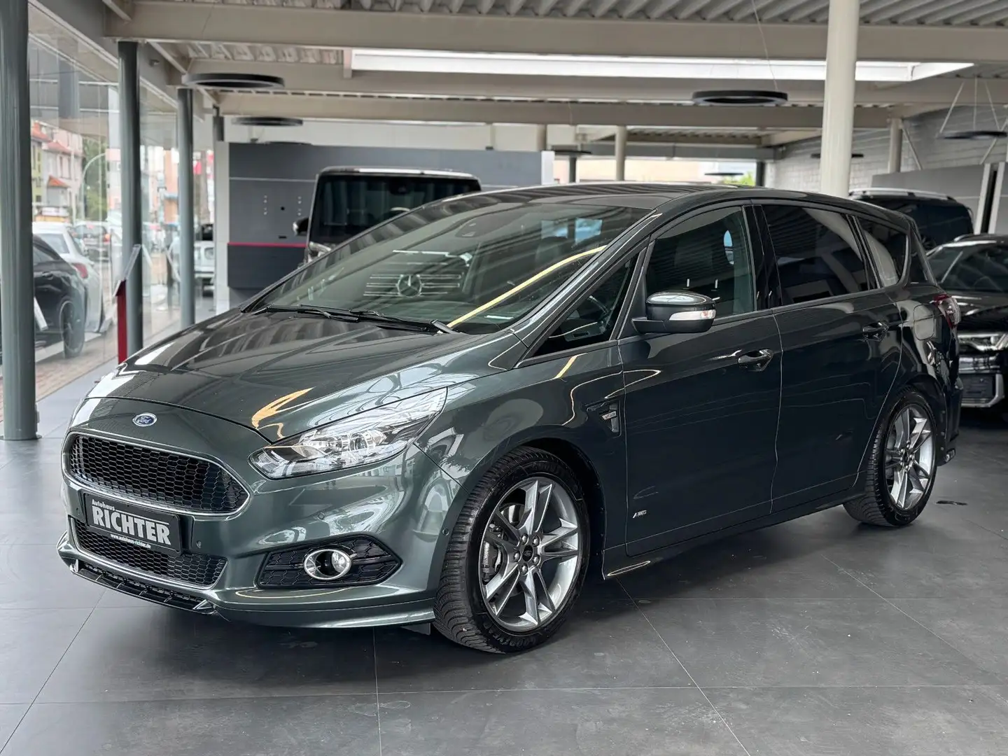Ford S-Max 2.0CDTi ST-Line AWD Memory/Kamera/LED/Lede Grün - 1