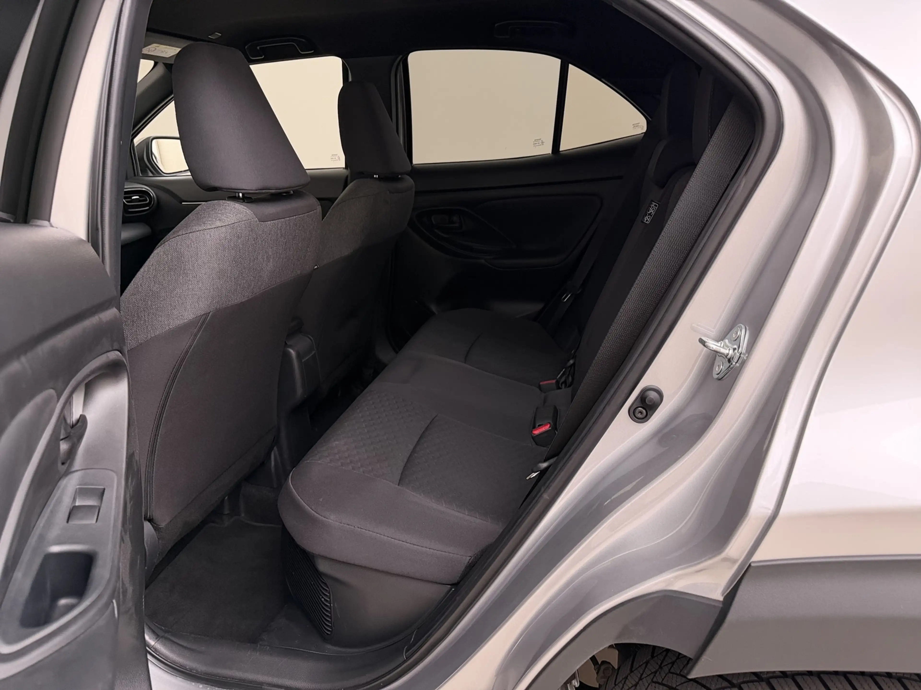 Toyota Yaris Cross 1.5 Hybrid 115 Dynamic I Stuur en Stoelverwaming I — photo 10