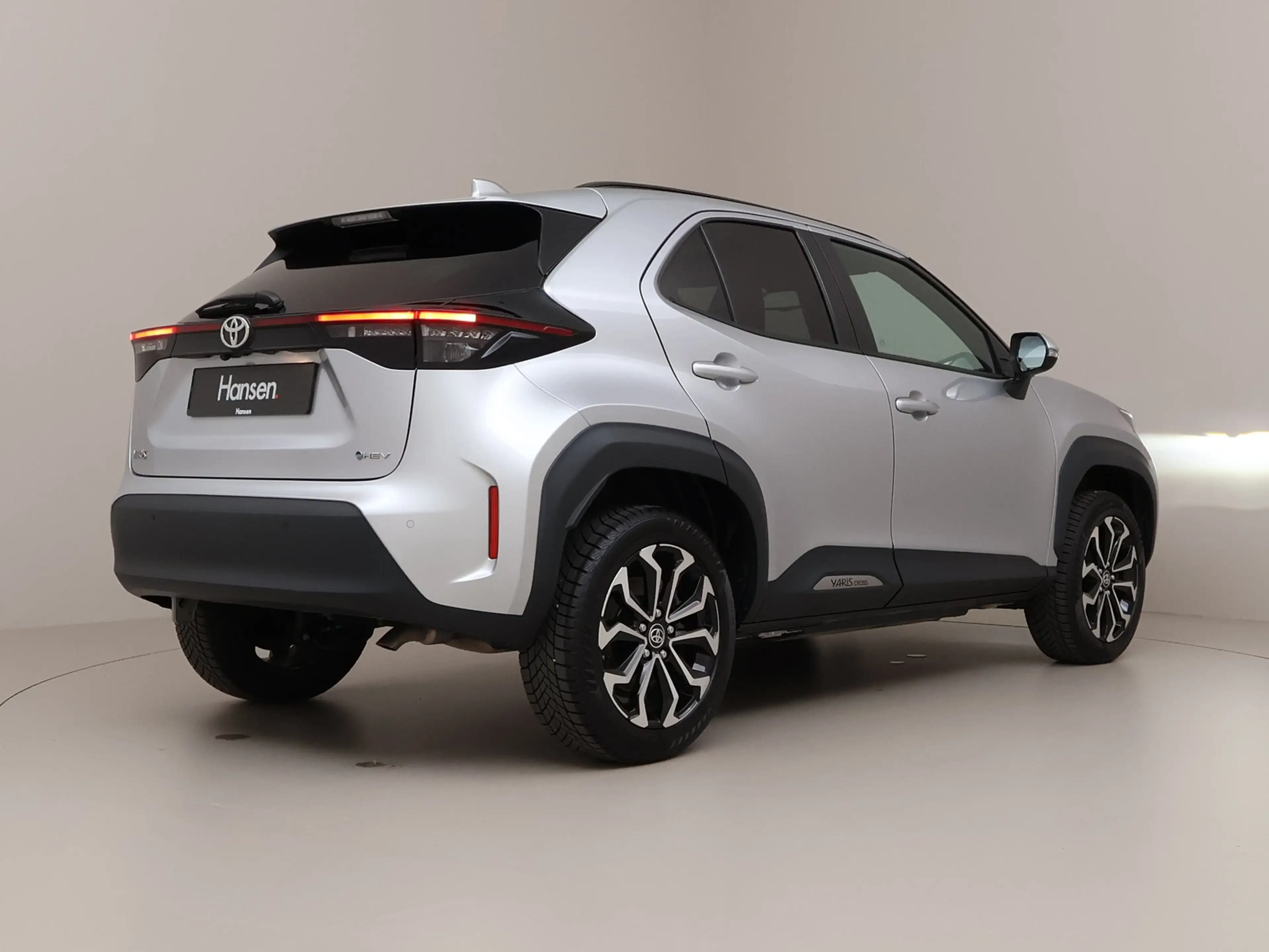 Toyota Yaris Cross 1.5 Hybrid 115 Dynamic I Stuur en Stoelverwaming I — photo 2