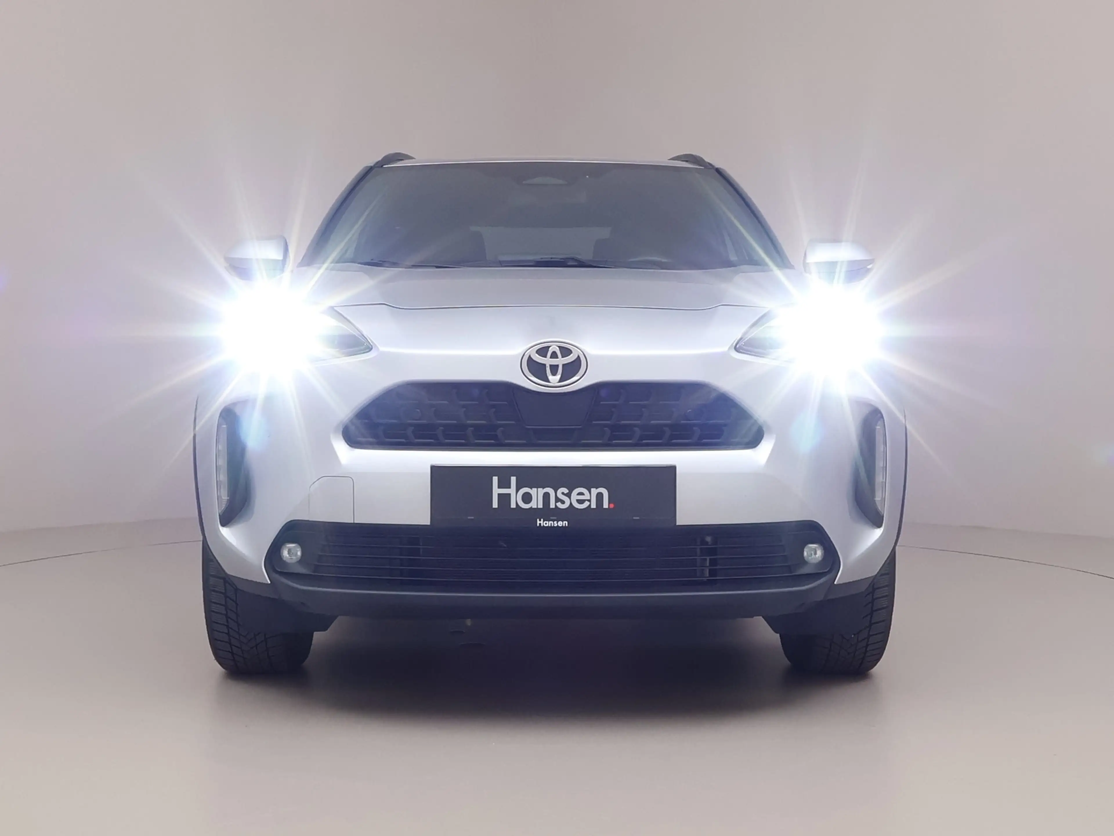 Toyota Yaris Cross 1.5 Hybrid 115 Dynamic I Stuur en Stoelverwaming I — photo 8