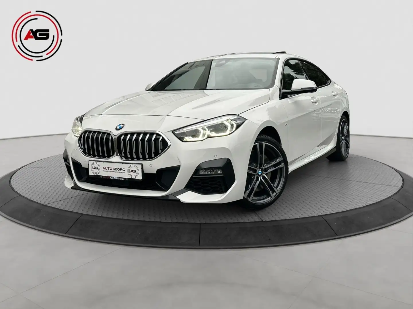 BMW 220i GC xDrive M-SPORT ACC LED H/K HUD PANO AHK Blanc - 1