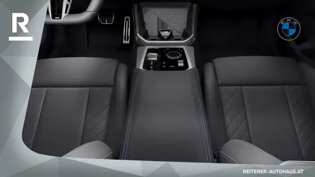 BMW X3 view 12