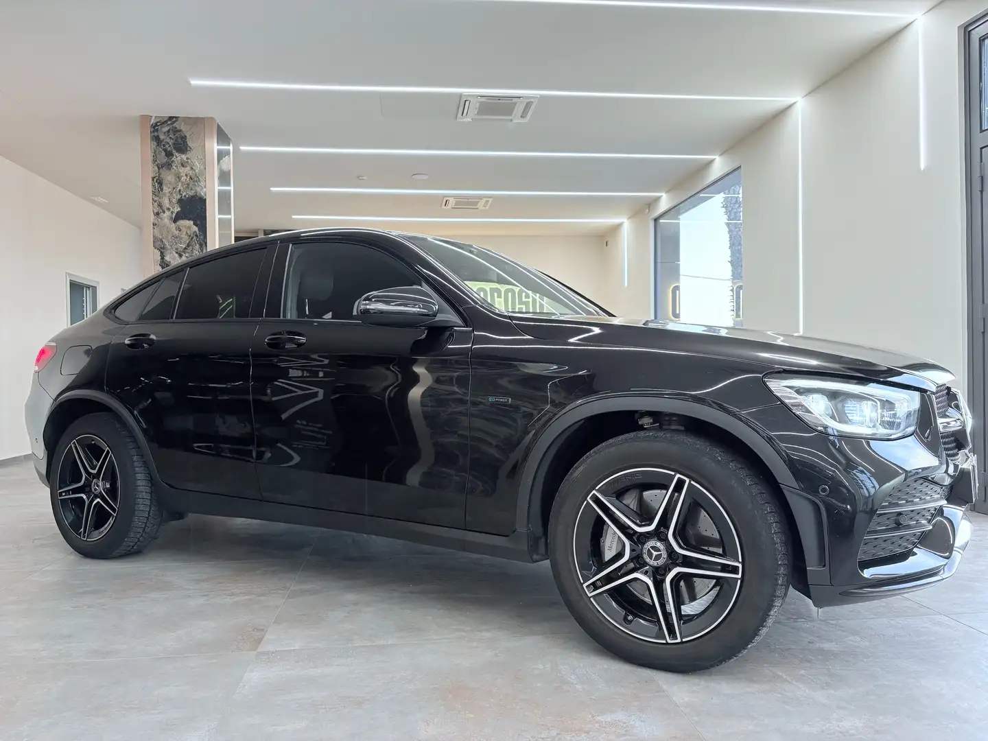 Mercedes-Benz GLC 300 Coupe de phev Premium 4matic auto Night Edition Nero - 2