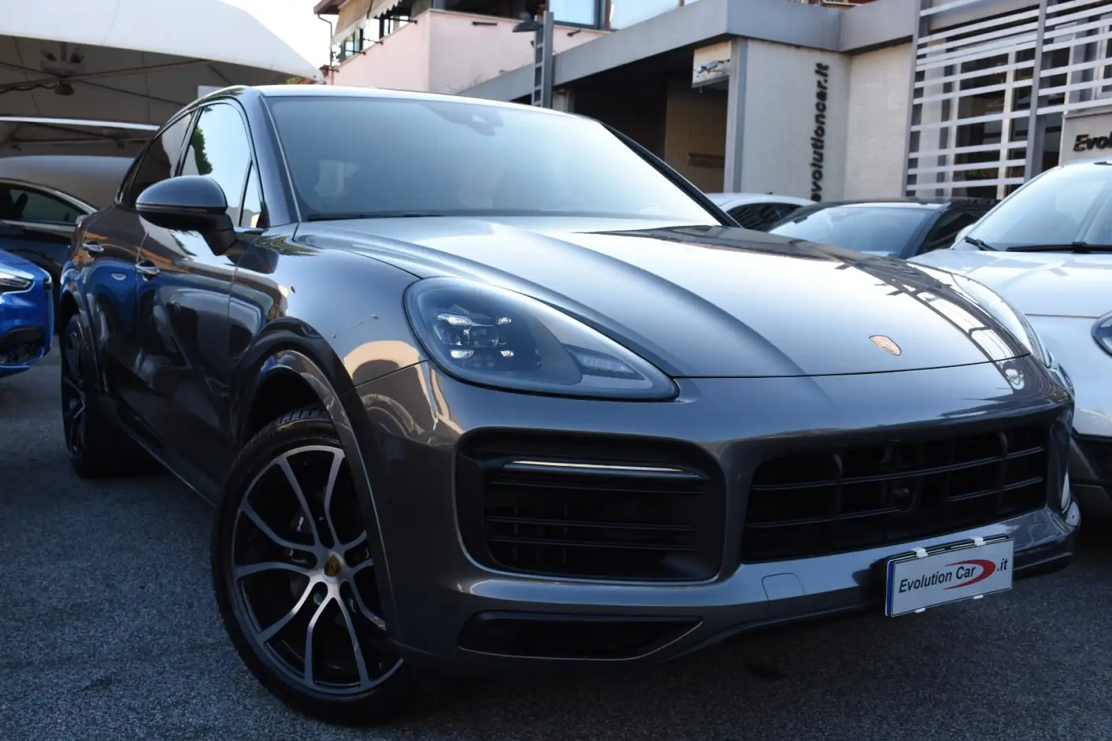 Porsche Cayenne Coupé 3.0 V6 *21"*SPORT DESIGN*TERMINALI*ADAPTIVE Grigio - 2