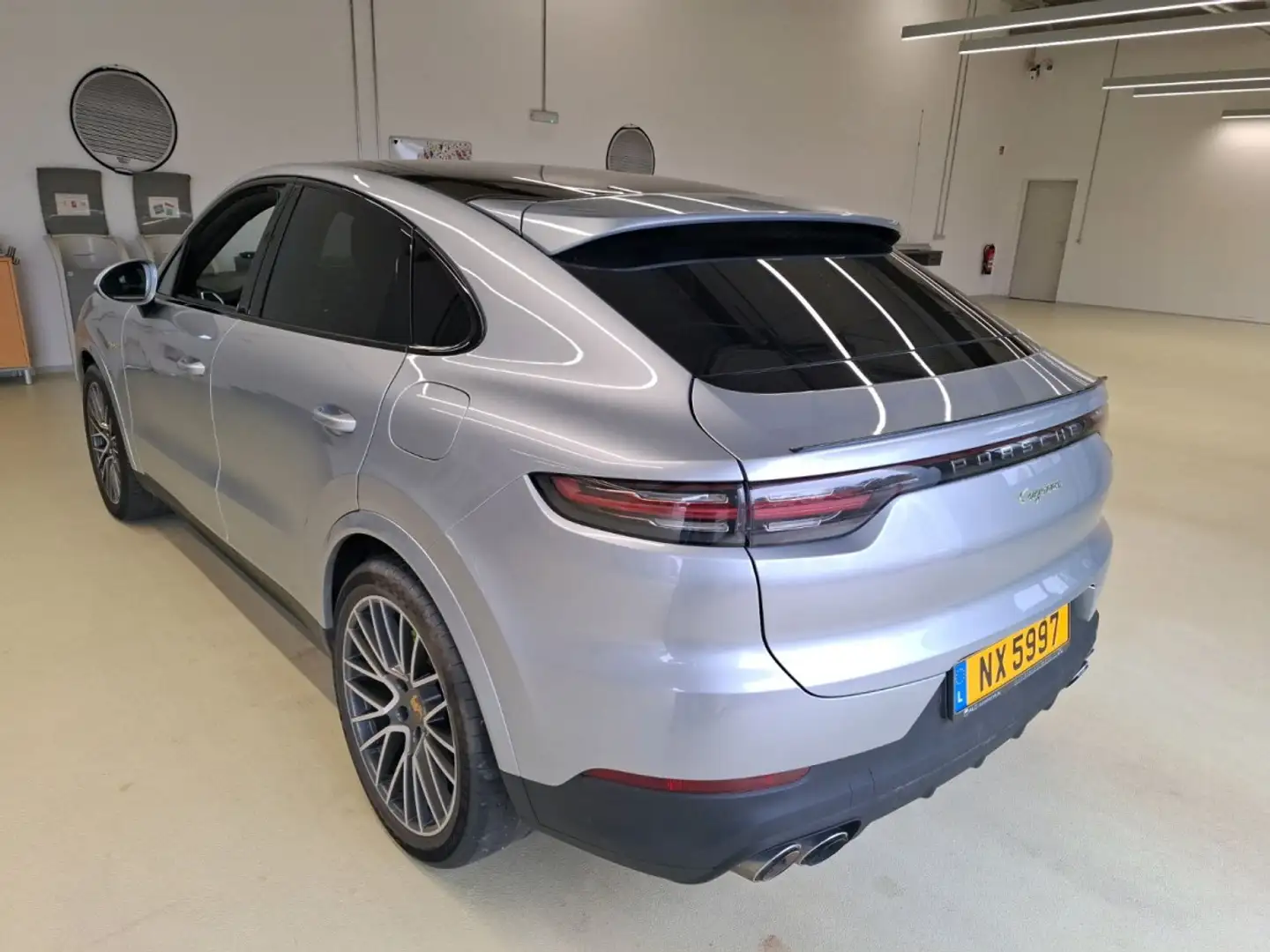 Porsche Cayenne Cayenne Coupe E-Hybrid*PANO*PLSD*BOSE*SOFT CLOSE Argent - 2