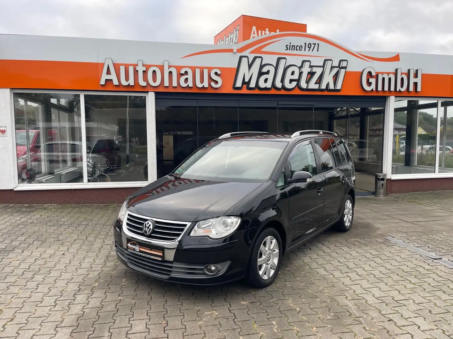 Volkswagen Touran 1.4 TSI Trendline*Tempomat*Sitzheizung* Schwarz - 1