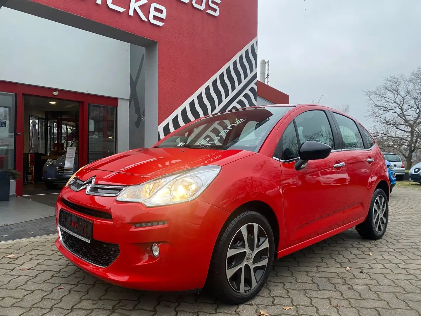 Citroen C3 Selection Klimaautom Tempom Rückfahrcam Sitzh Rot - 1