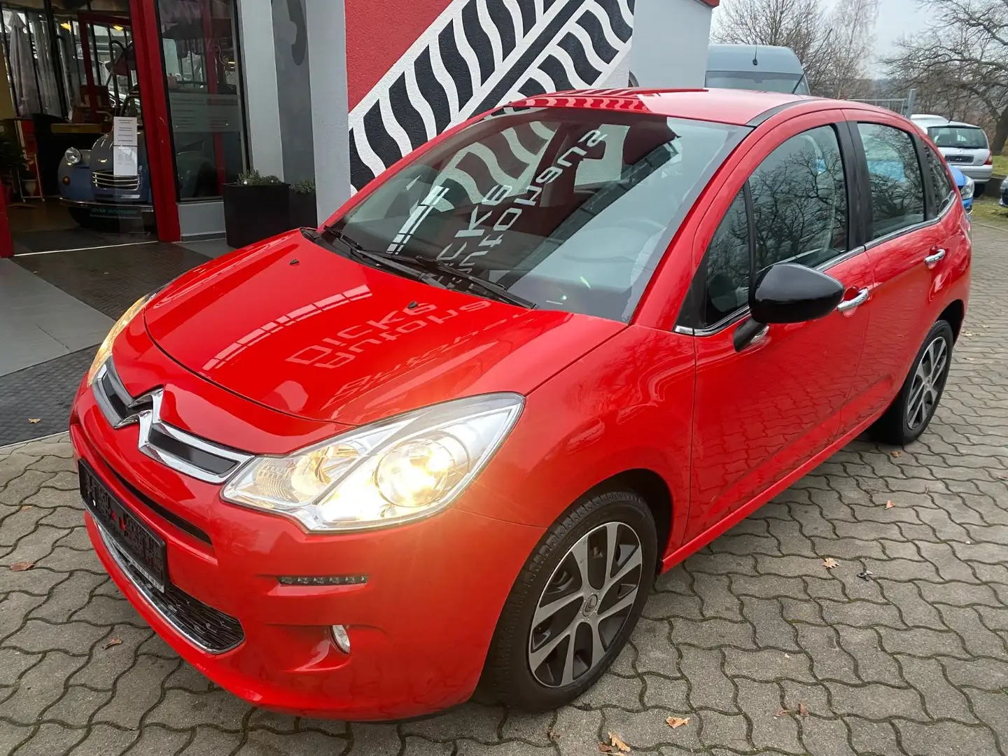 Citroen C3 Selection Klimaautom Tempom Rückfahrcam Sitzh Rot - 2