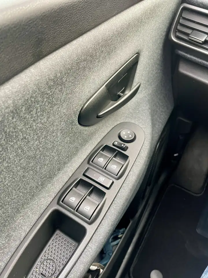 Lancia Ypsilon 2021 — фото 13