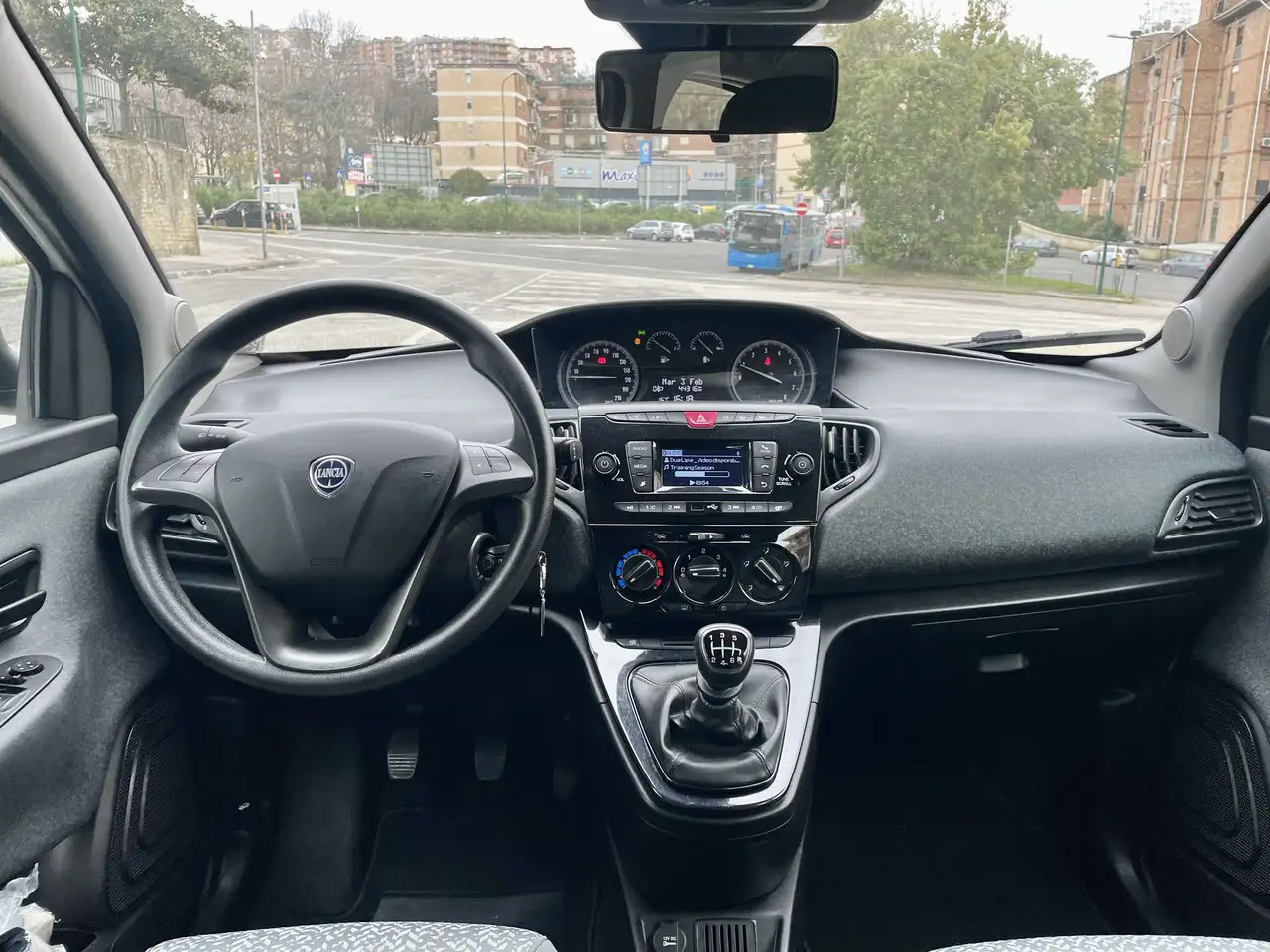 Lancia Ypsilon 2021 — фото 12