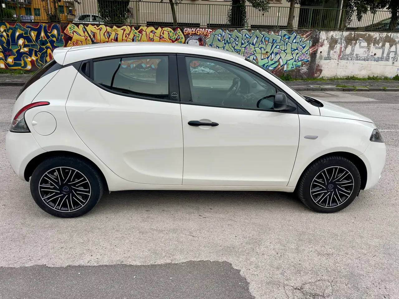 Lancia Ypsilon 2021 — фото 6