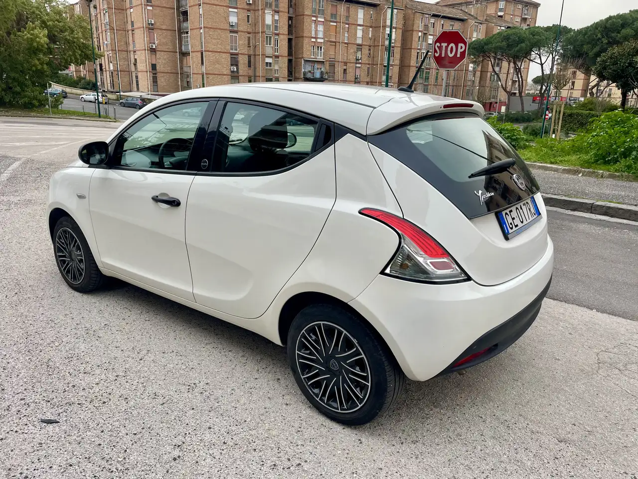 Lancia Ypsilon 2021