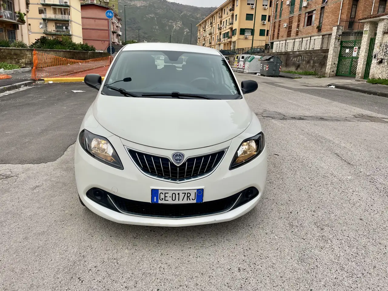 Lancia Ypsilon 2021
