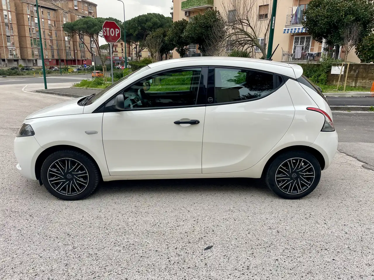 Lancia Ypsilon 2021 — фото 7