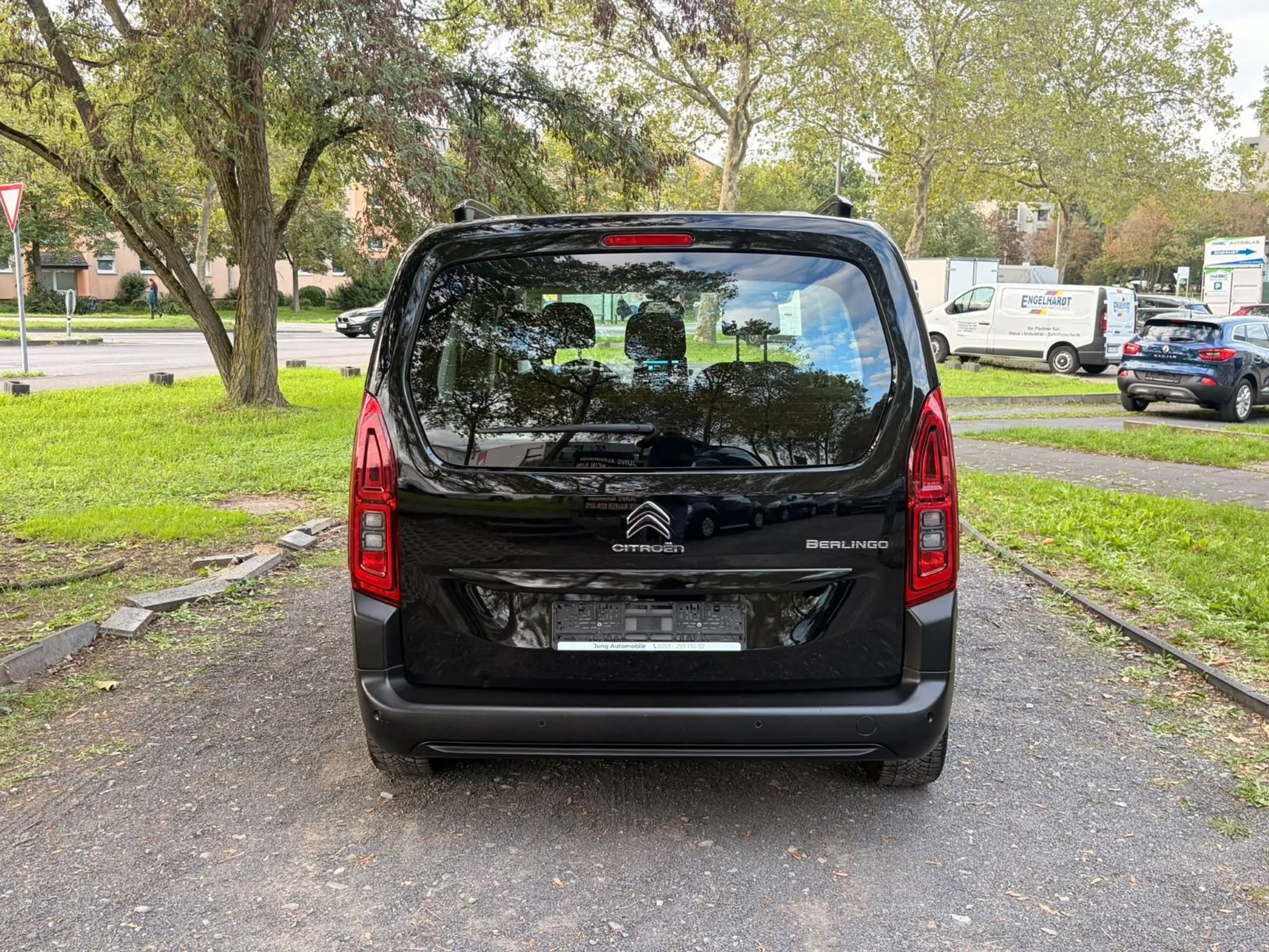 Citroen Berlingo Feel M *EU6 * Navi * Tempomat — photo 9