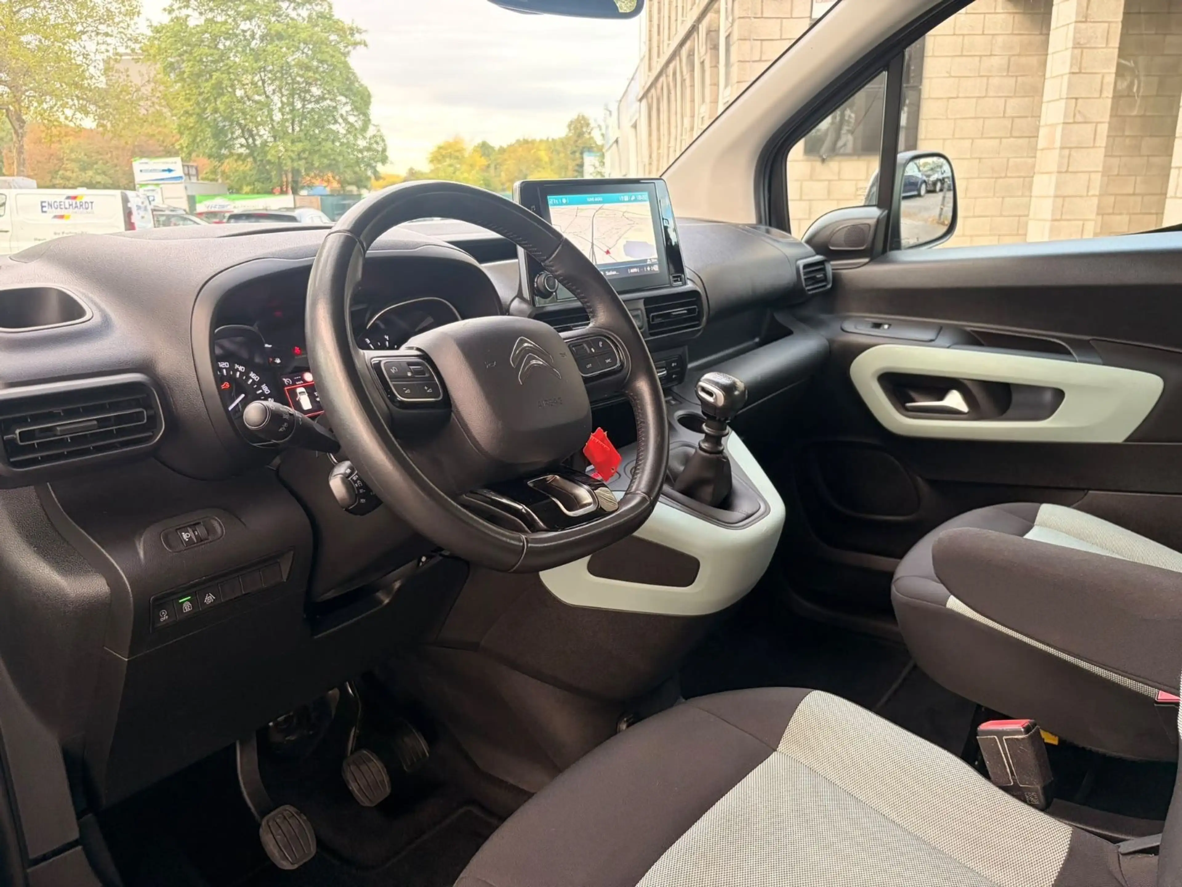 Citroen Berlingo Feel M *EU6 * Navi * Tempomat — photo 13