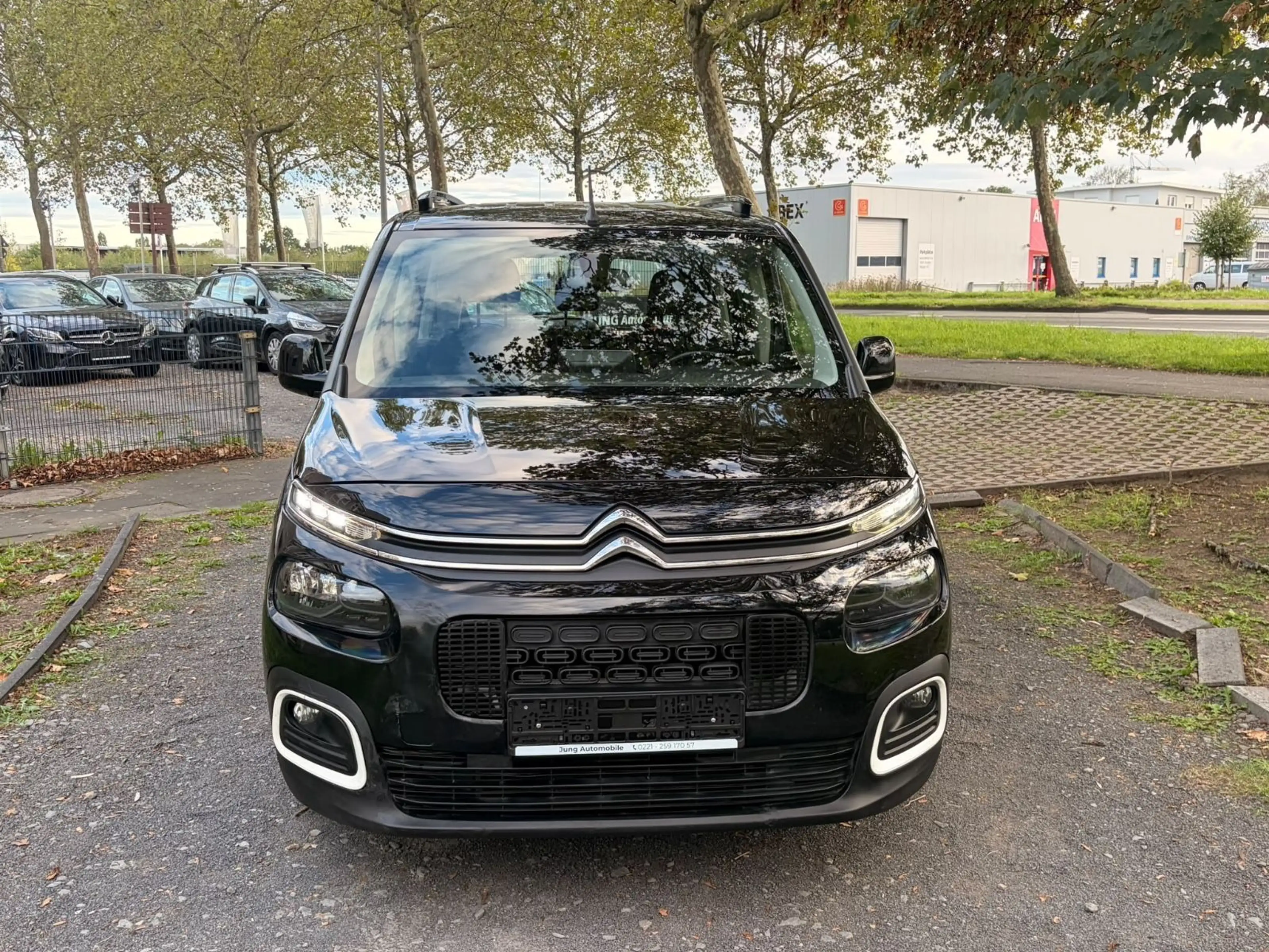 Citroen Berlingo Feel M *EU6 * Navi * Tempomat — photo 8