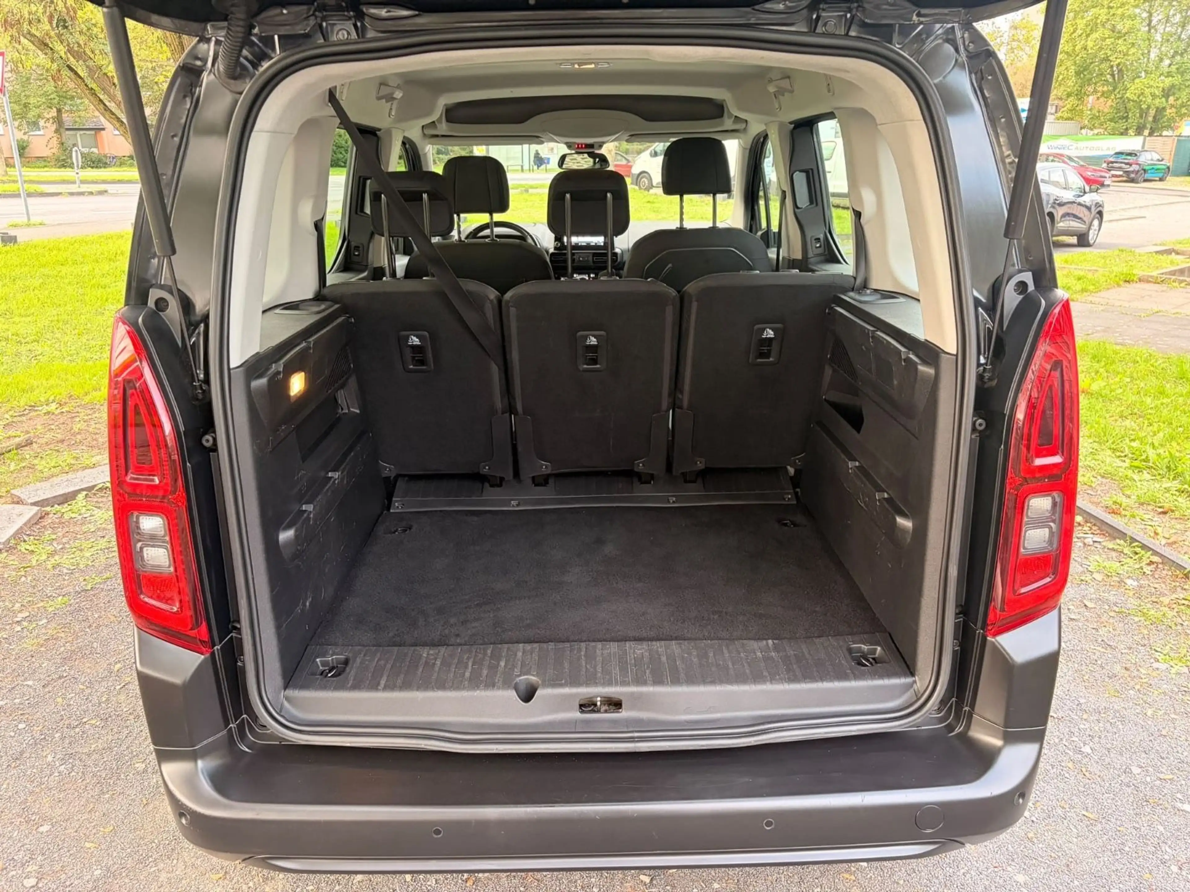Citroen Berlingo Feel M *EU6 * Navi * Tempomat — photo 17