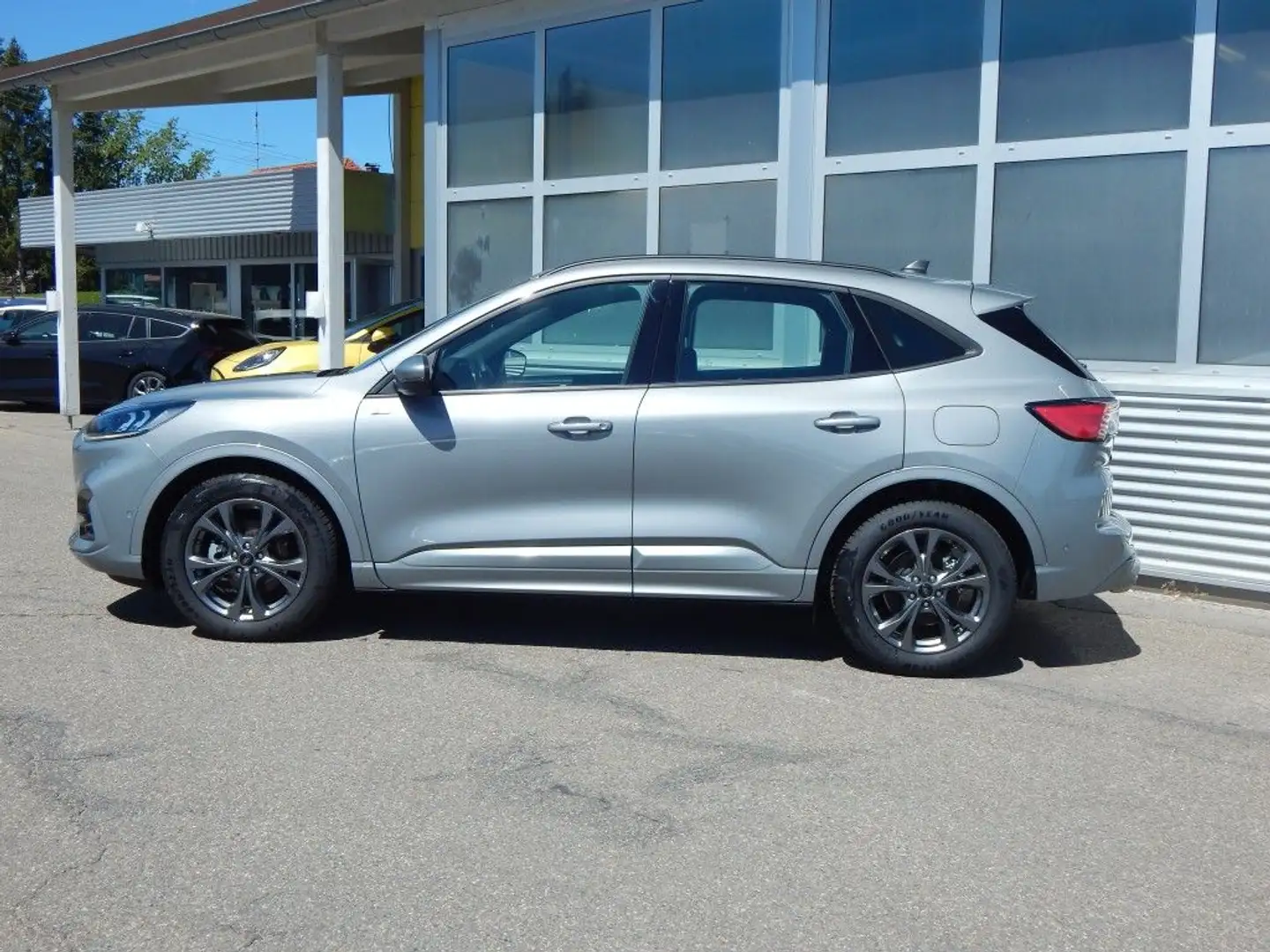 Ford Kuga 1.5 EcoBoost ST-LINE Argent - 2