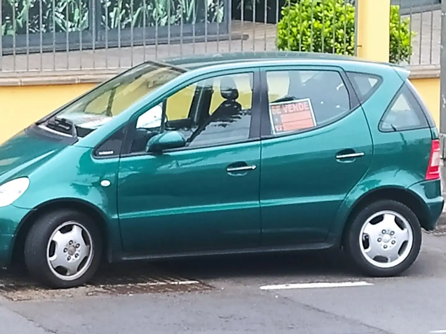 Mercedes-Benz A 160 Elegant Verde - 1