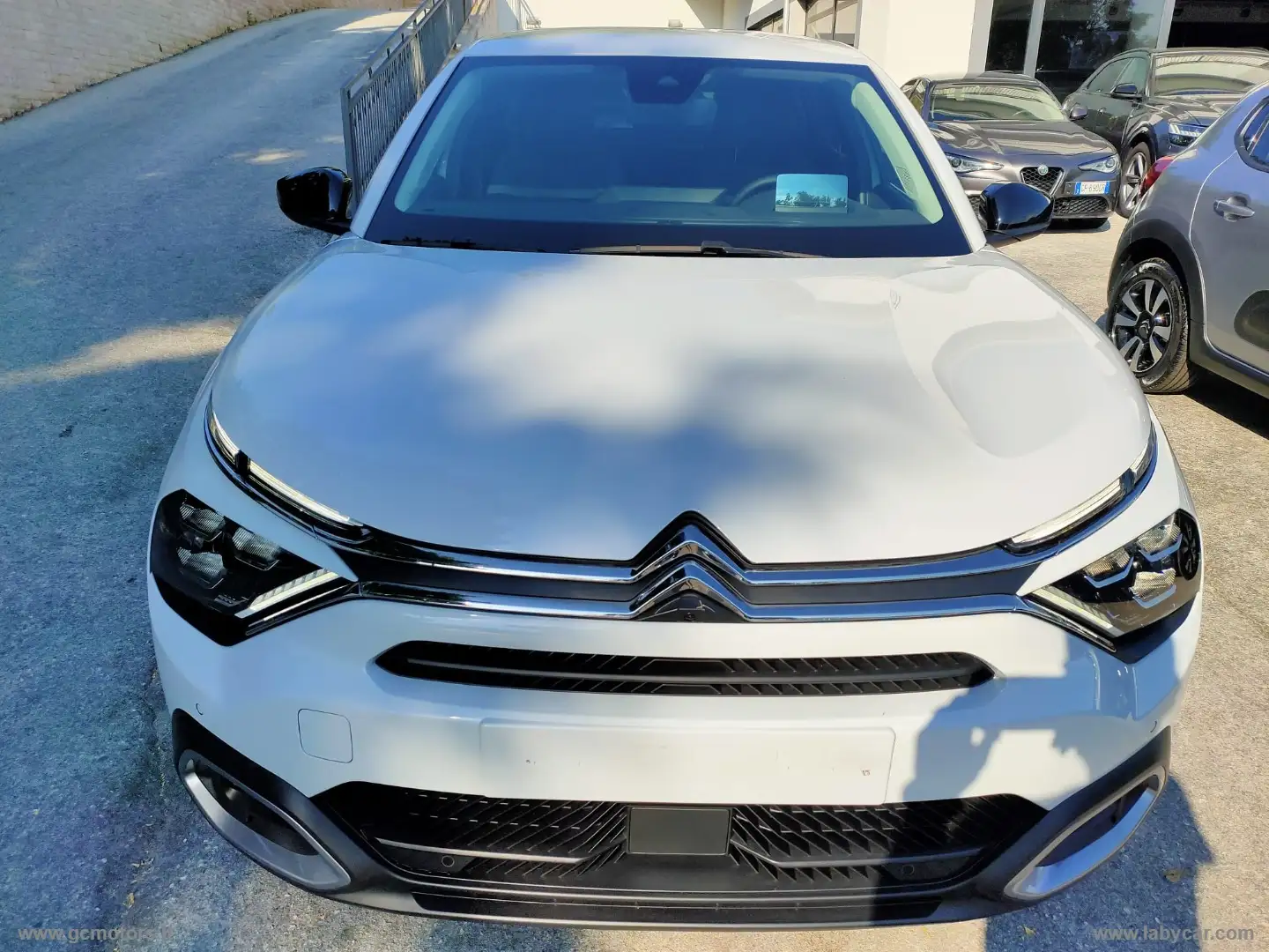 Citroen C4 PureTech 130 S&S Max Weiß - 2