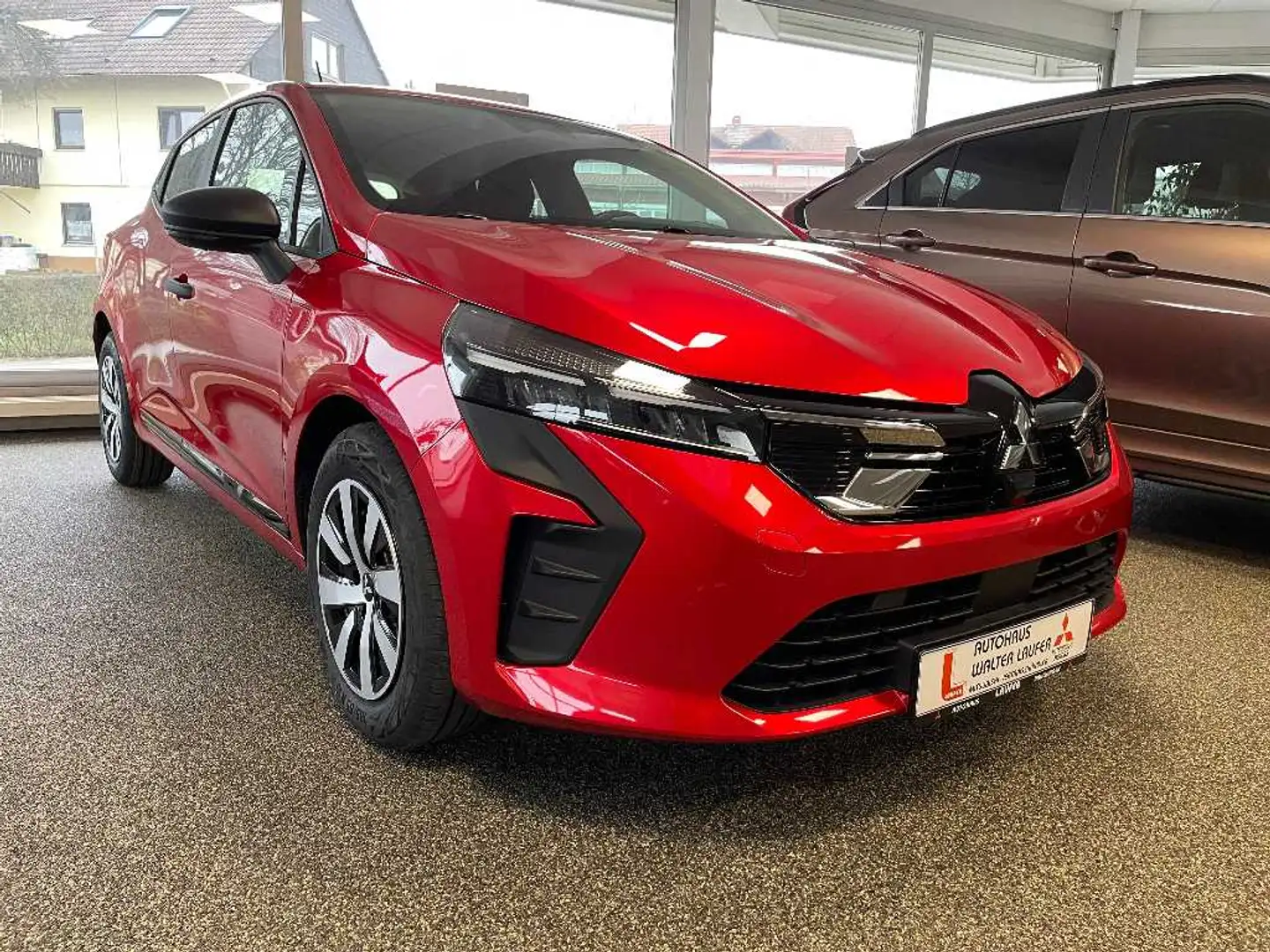 Mitsubishi Colt BASIS 1.0 Benziner 5-Gang Rot - 2