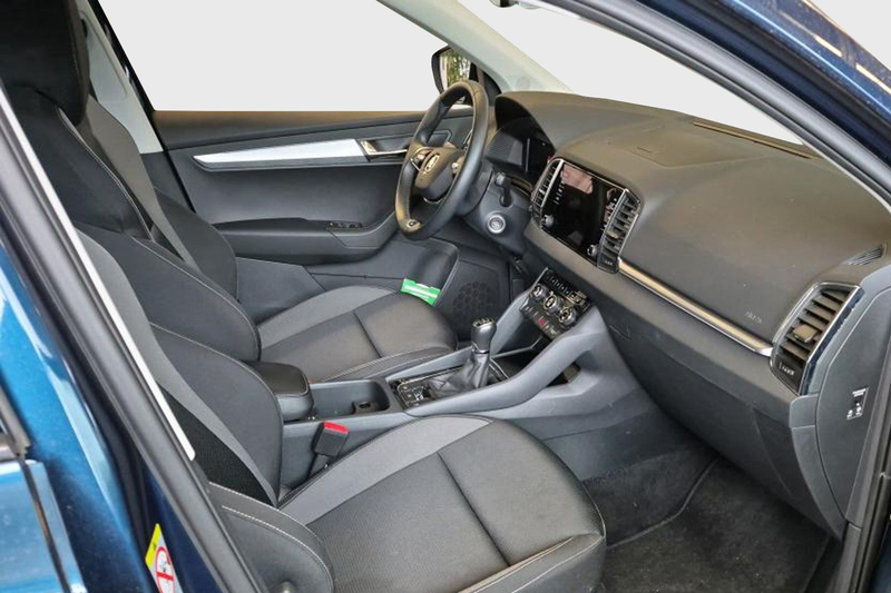 Skoda Karoq 1.5 TSI ACT Tour*PDC*APP*SHZ*LHZ* — photo 4