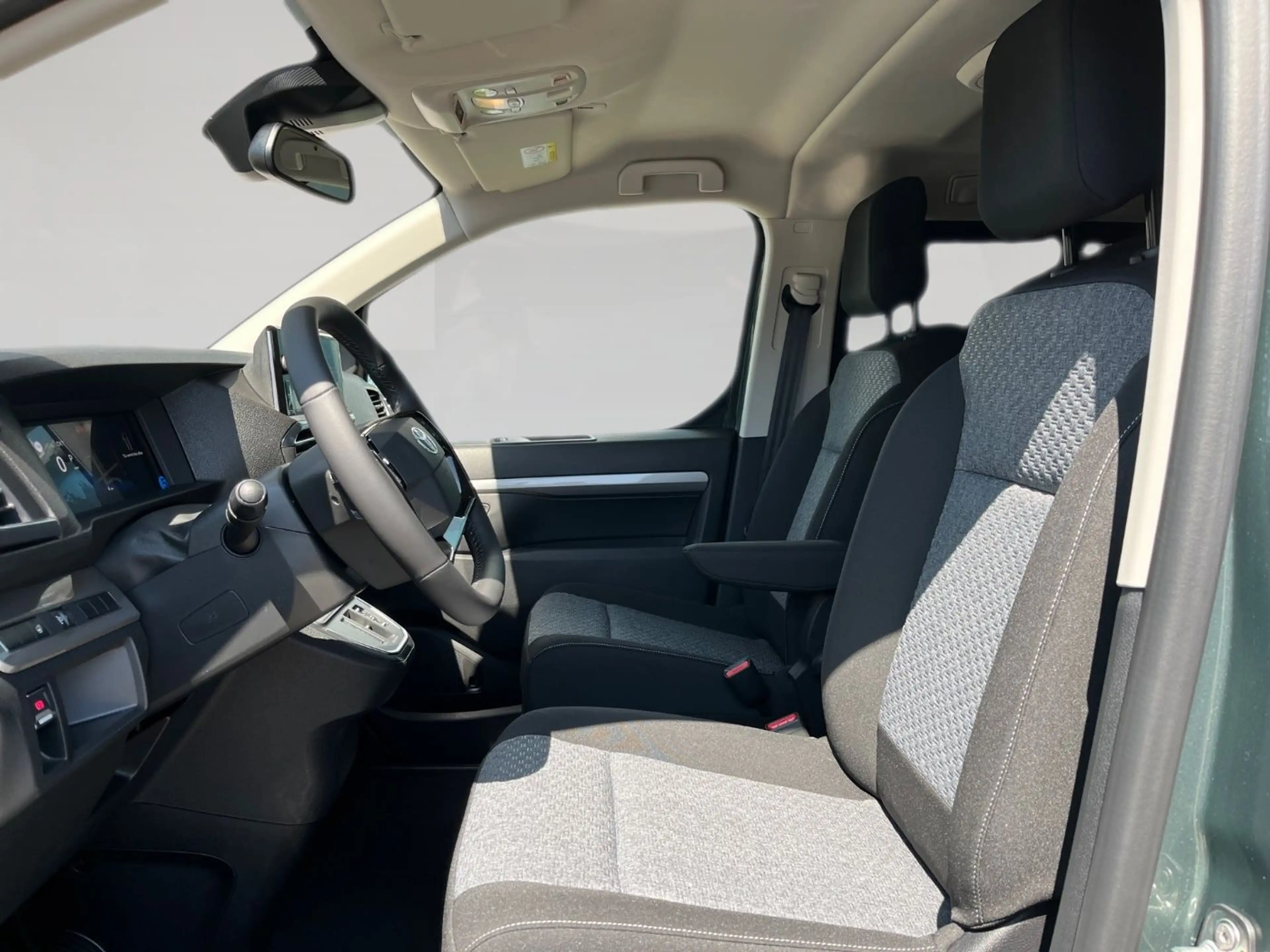 Toyota Proace Verso 2.2 D-4D L2 Teamplayer 2xKlima+AUT — photo 7