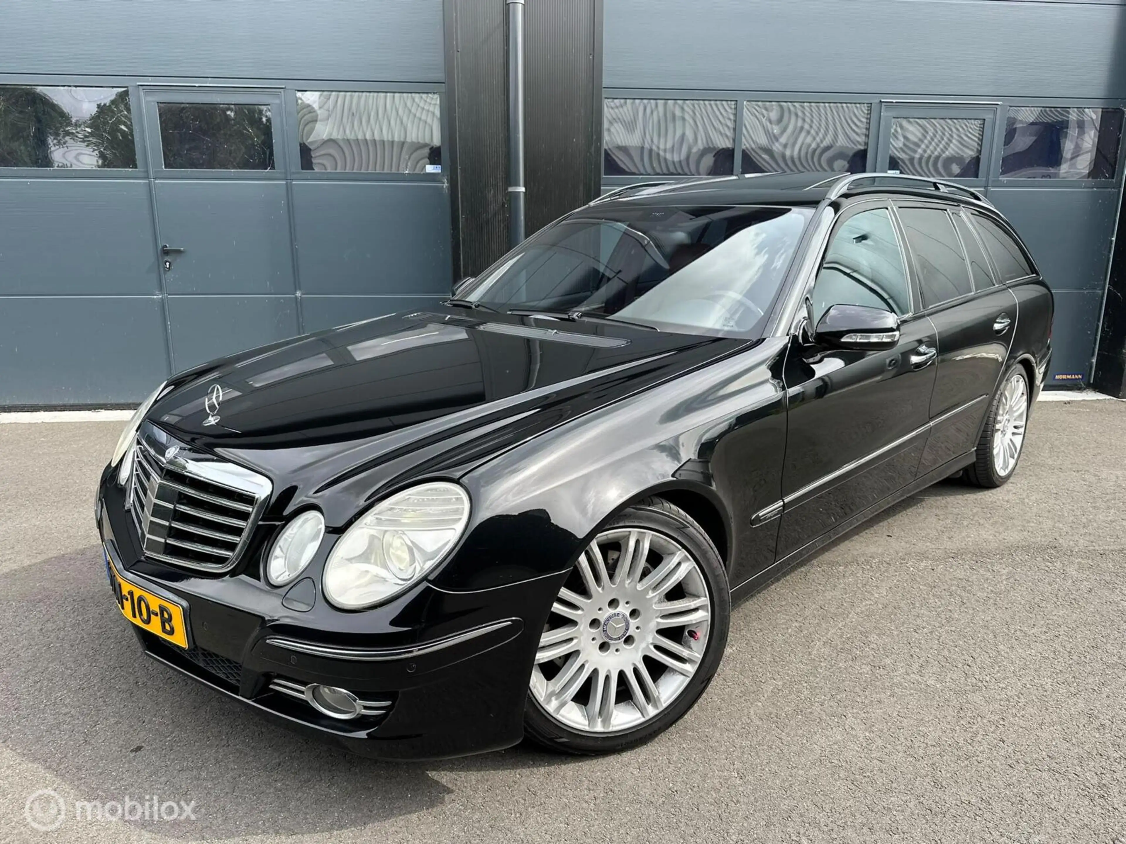 Mercedes-Benz E 350 Estate CGI Avantgarde motor rookt!