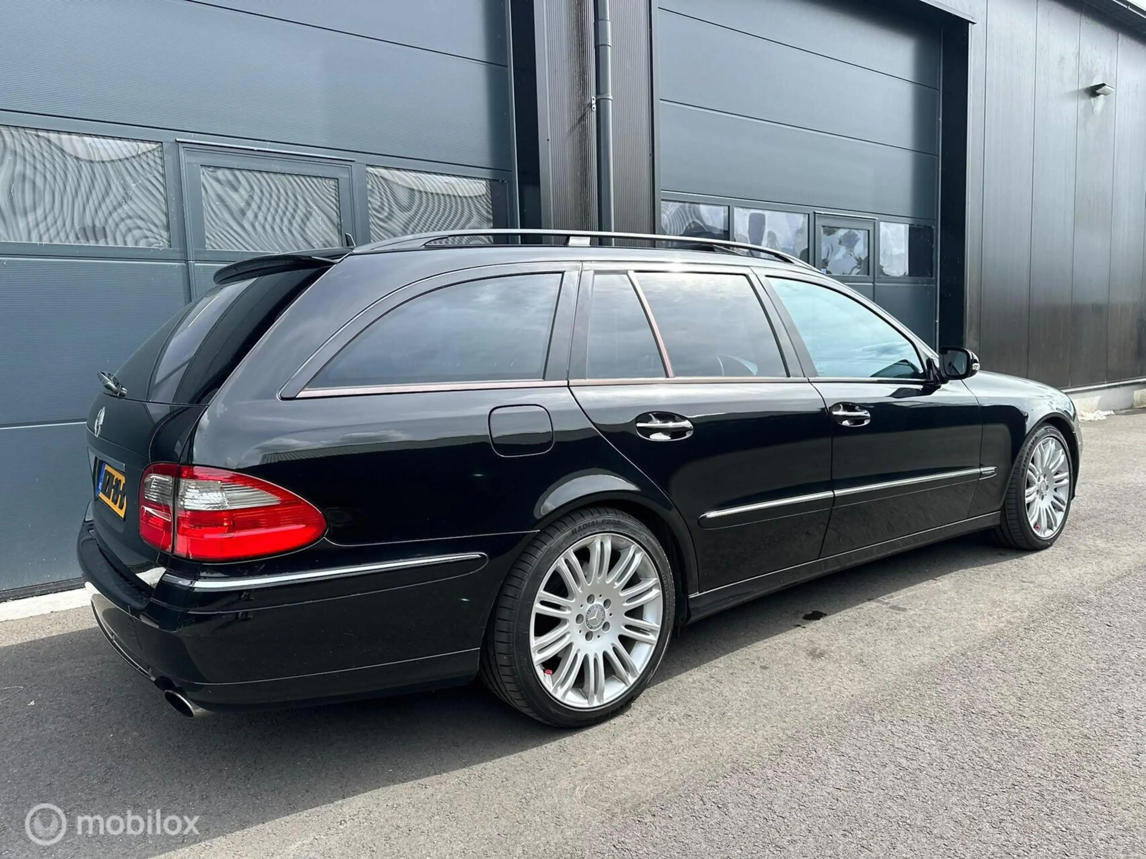 Mercedes-Benz E 350 Estate CGI Avantgarde motor rookt! — photo 13