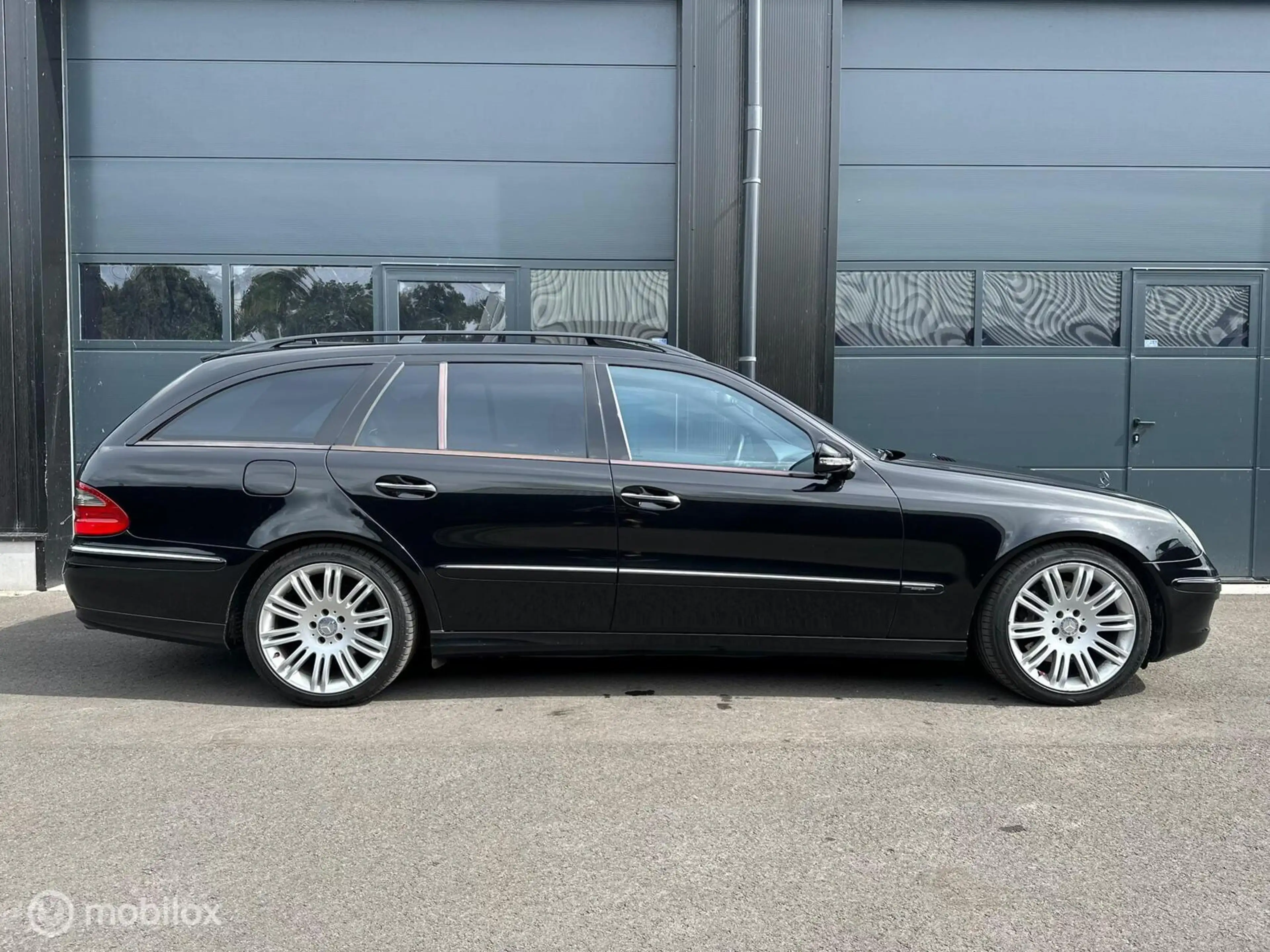Mercedes-Benz E 350 Estate CGI Avantgarde motor rookt! — photo 12
