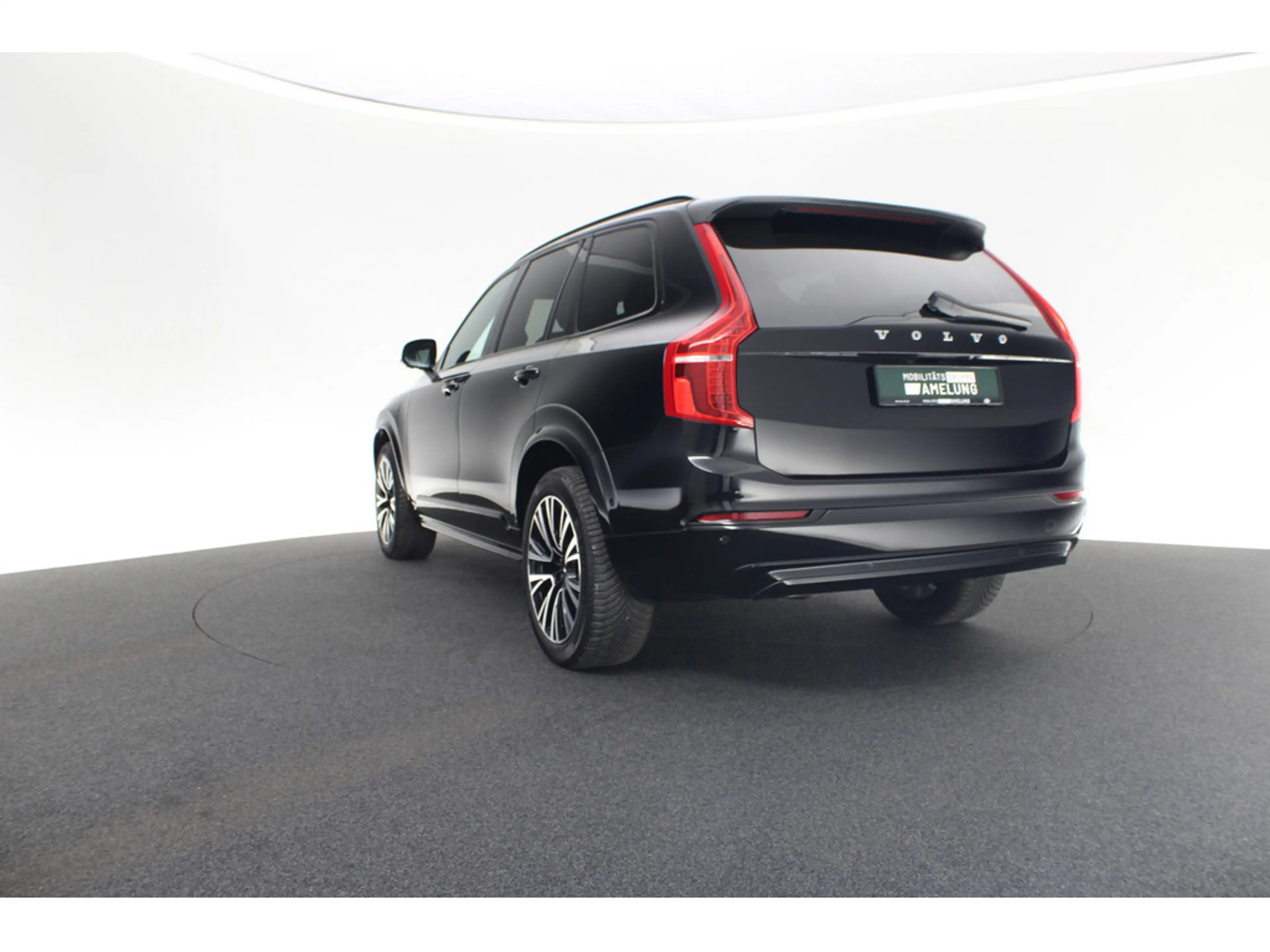 Volvo XC90 T8 AWD Plus Dark aus 1.Hand 7-SITZER ACC — photo 3