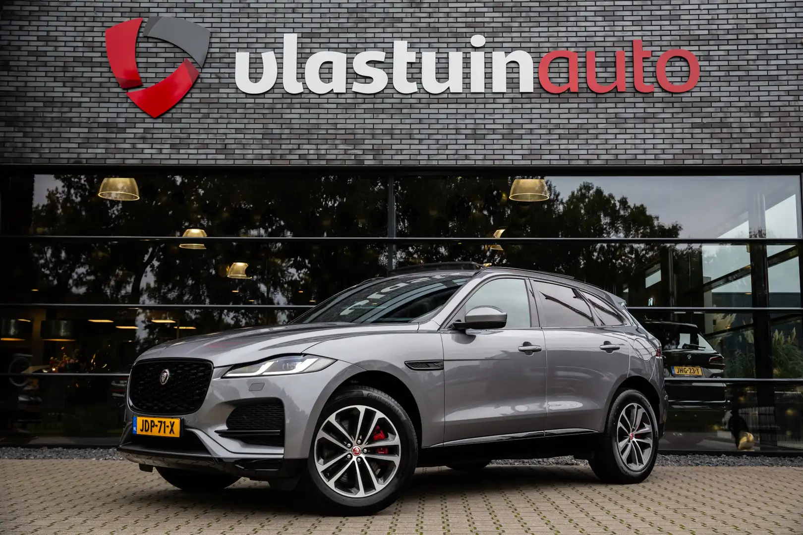 jaguar f-pace