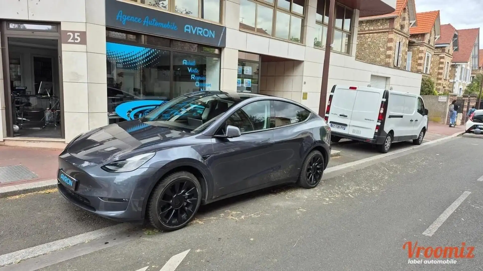 Tesla Model Y Model-y ELECTRIC 515 211PPM 75KWH PERFORMANCE DUAL-MOTOR 4WD (Garantie 12/2029) Gri - 1