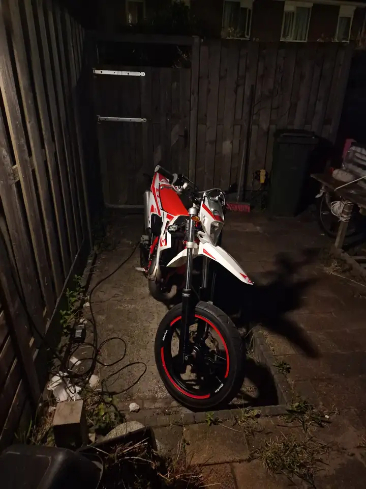 Beta RR 50