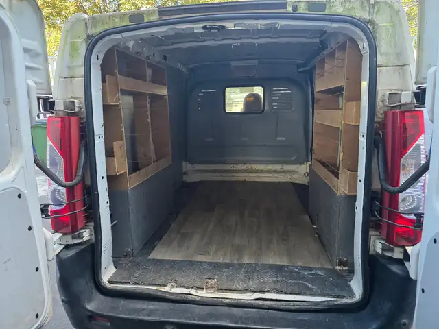 Citroen Jumpy view 9