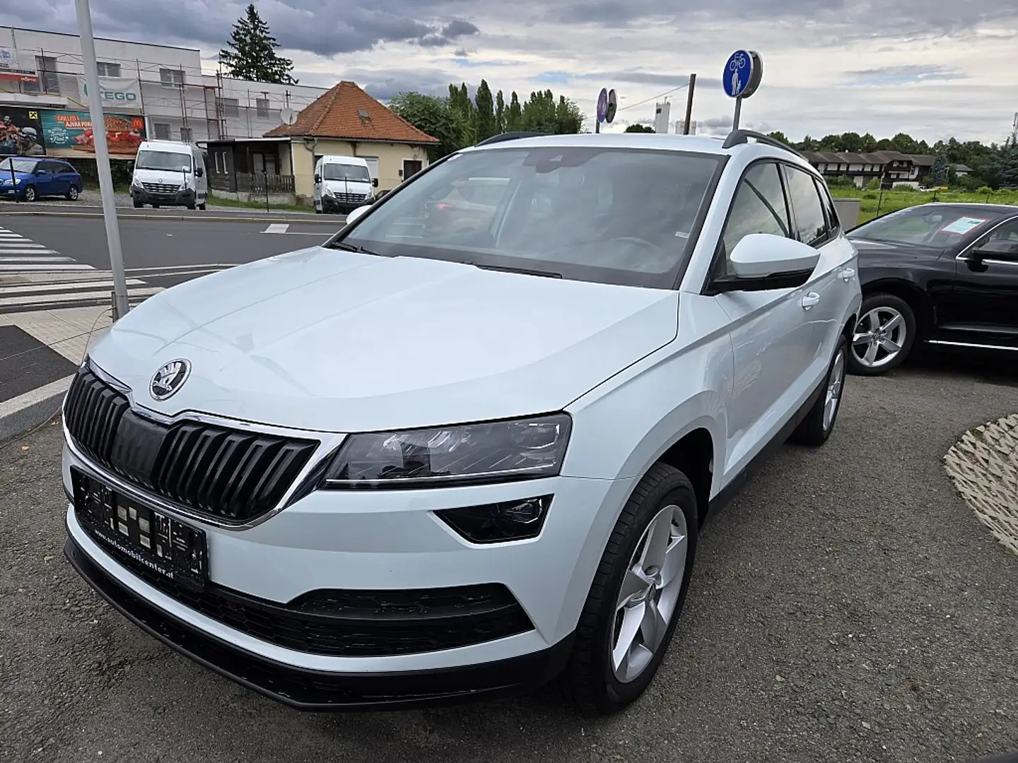 Skoda Karoq 1,6 TDI Style Weiß - 1