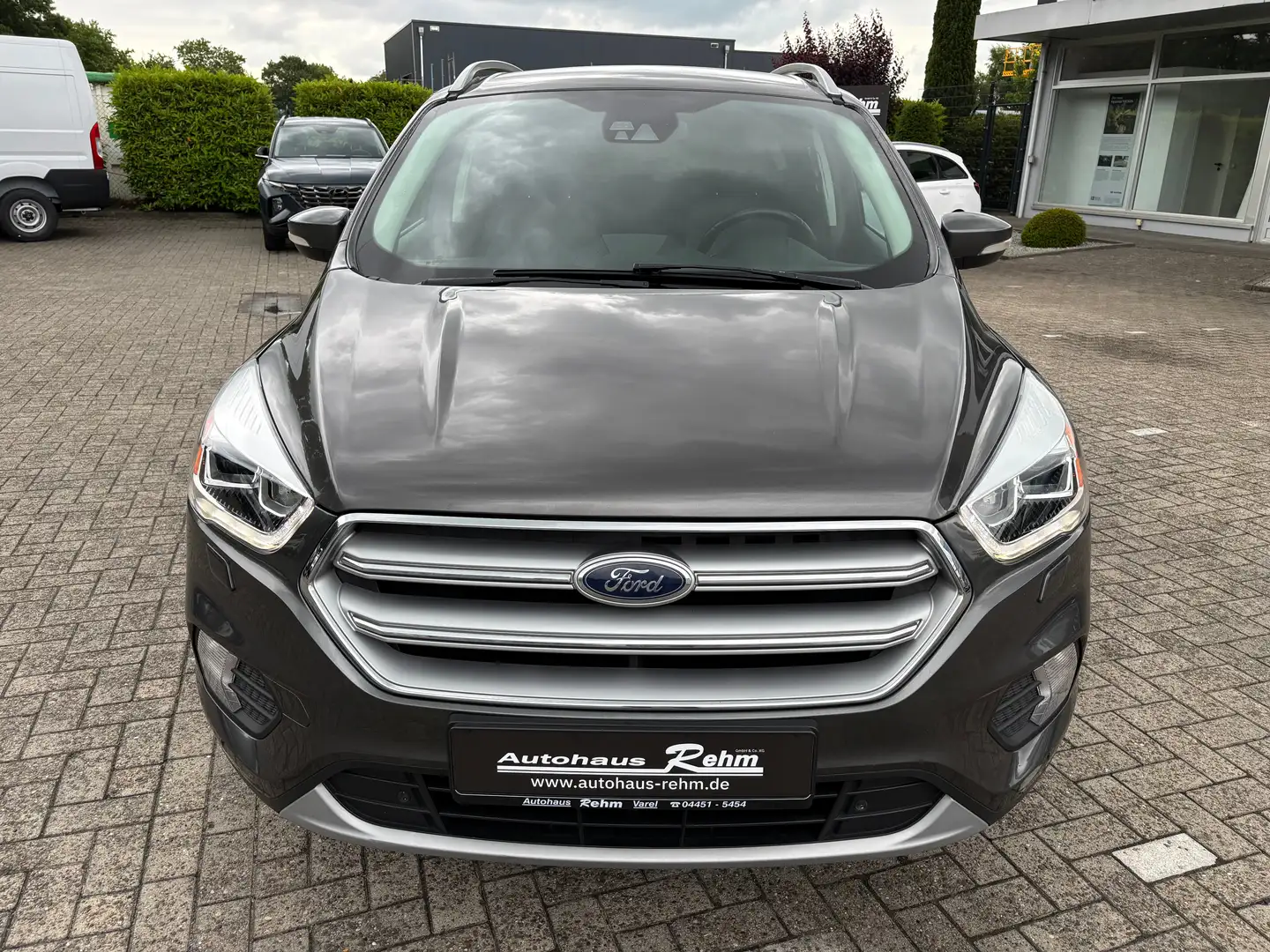 Ford Kuga 2.0 Titanium Automatik | Klima | PDC | RFK | SHZ Grijs - 2