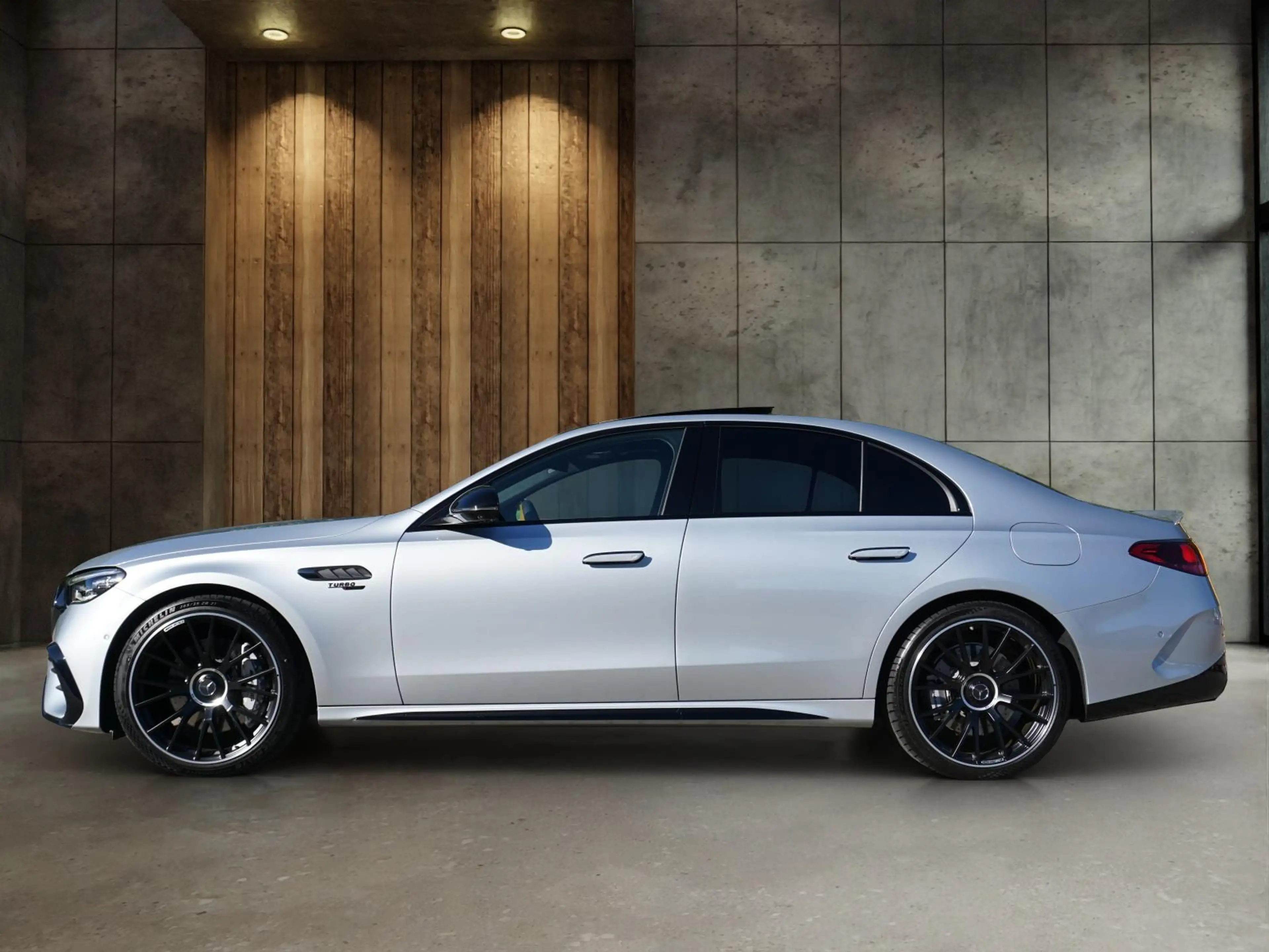 Mercedes-Benz E 53 AMG E 4-Matic+ | Panoramadak | MBUX Superscreen | Burm — photo 3