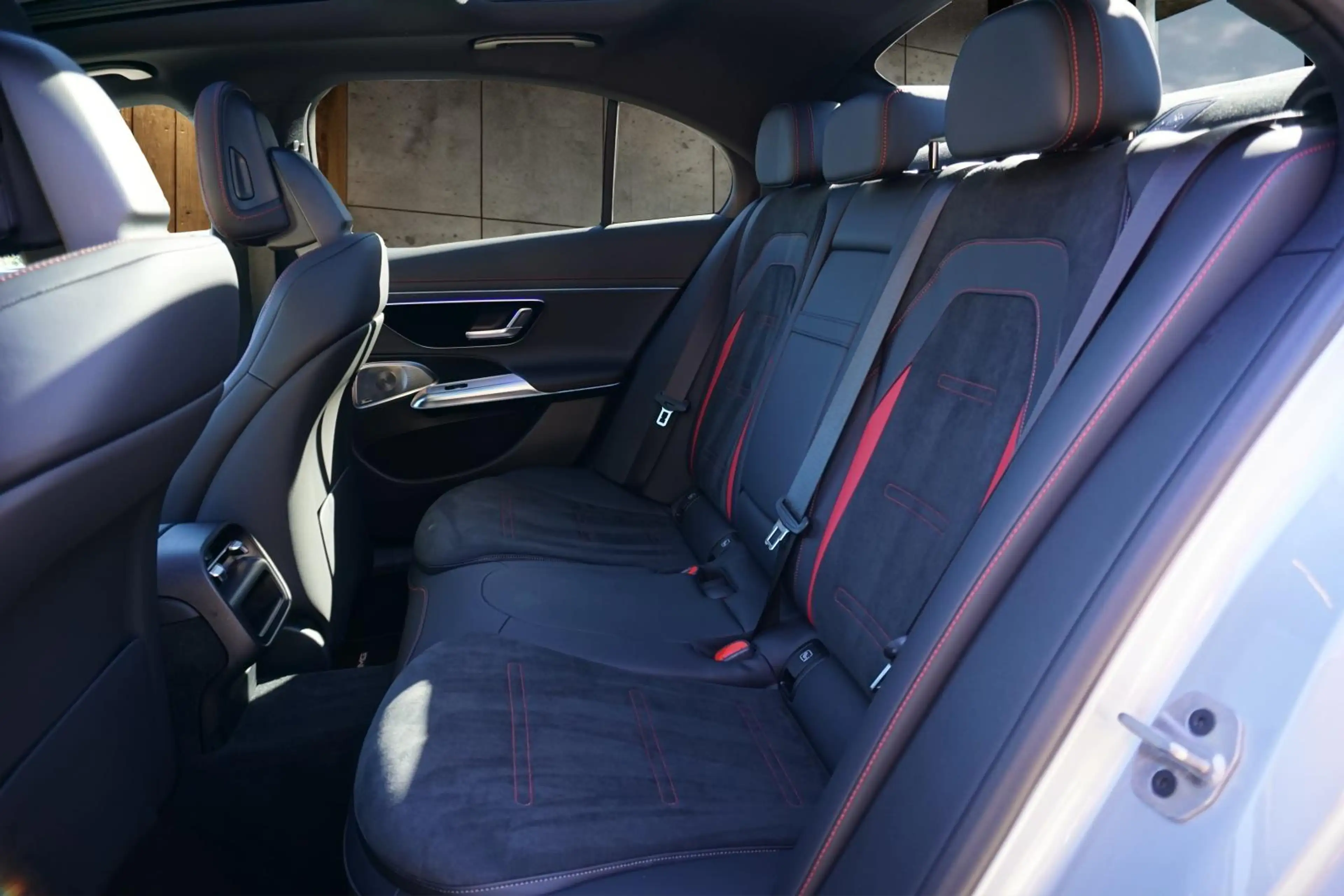 Mercedes-Benz E 53 AMG E 4-Matic+ | Panoramadak | MBUX Superscreen | Burm — photo 11