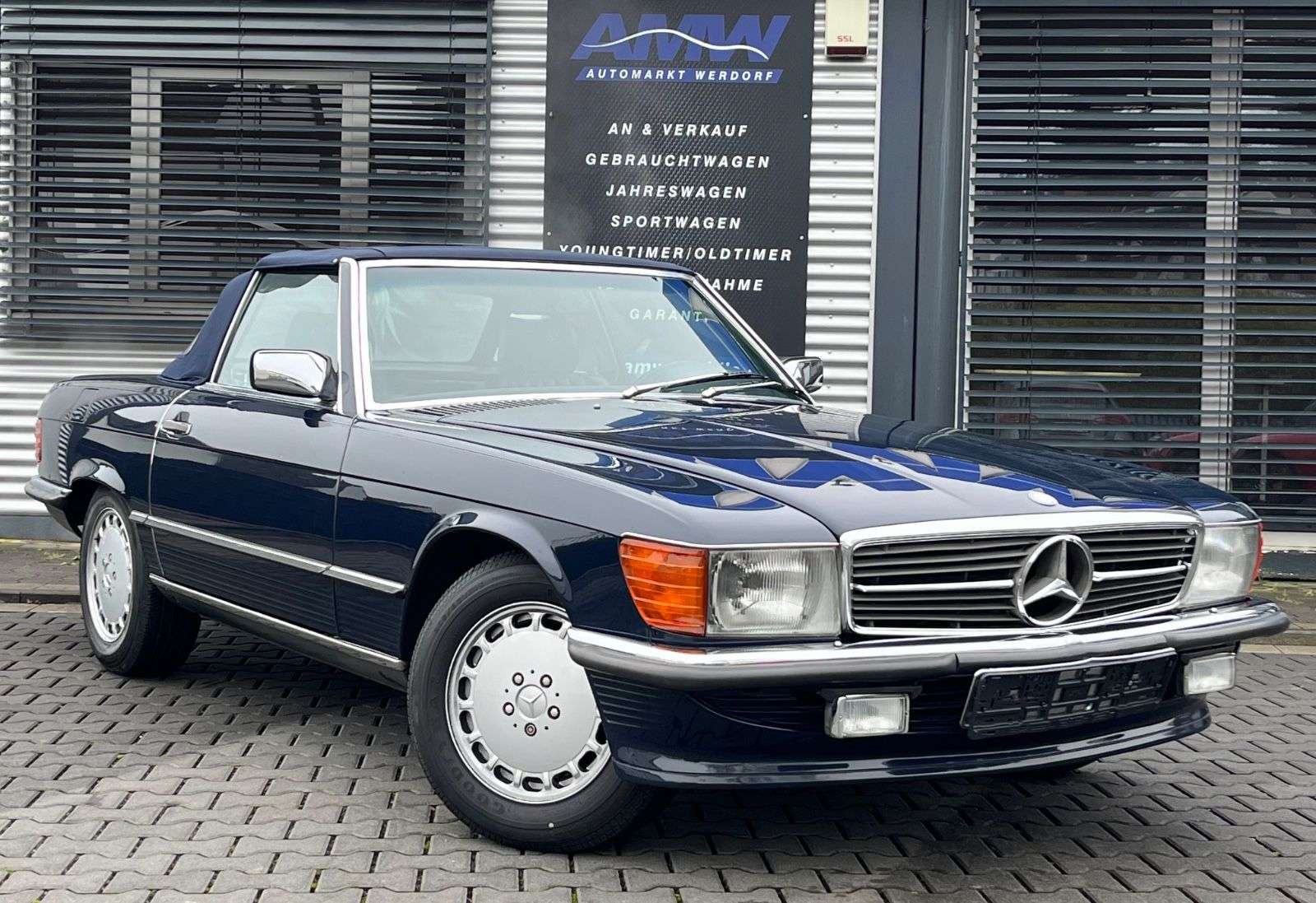 Second hand Mercedes Benz Sl-Class 500