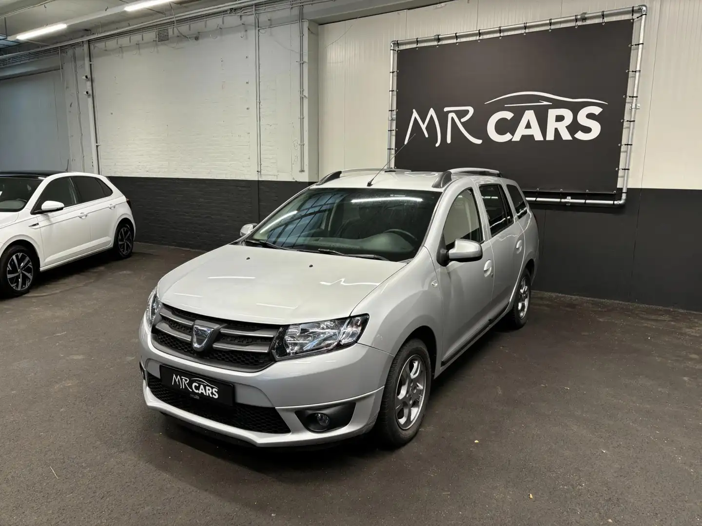 Dacia Logan MCV 1.2 16V Navi/Airco/Cruise Control Zilver - 2